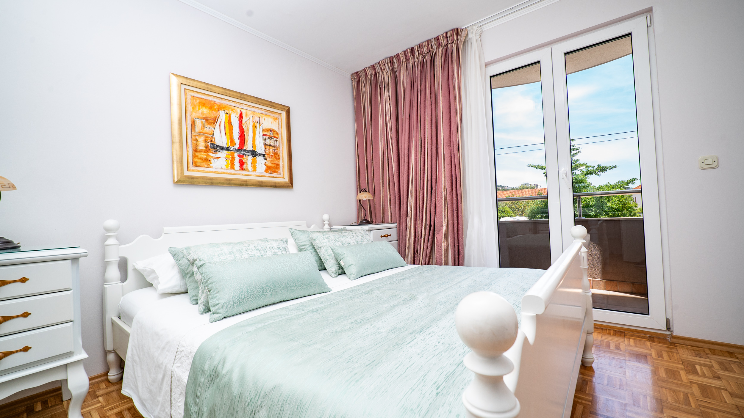 Apartment Capacity 4 Two Bedrooms