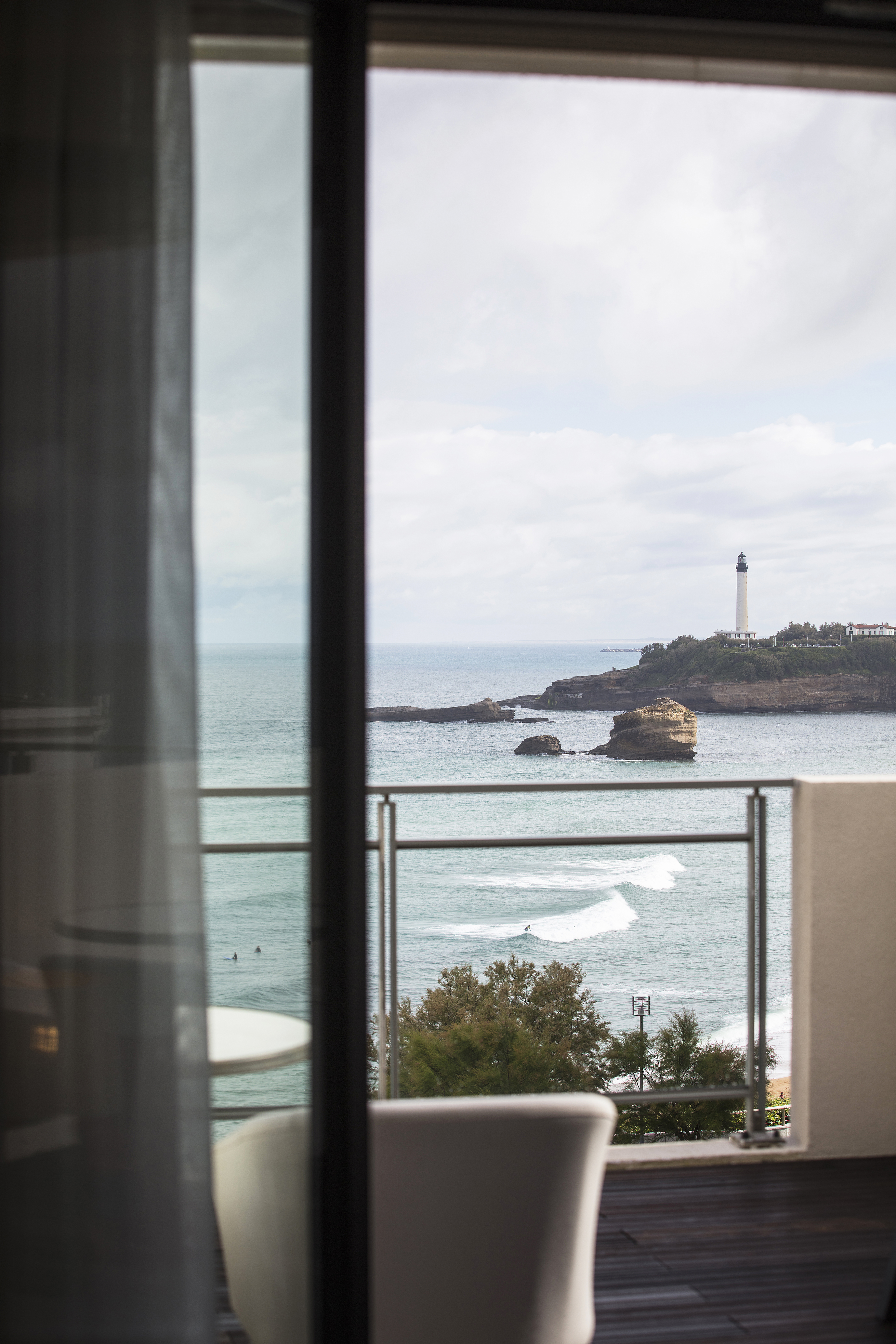 Double Ocean Front with Balcony