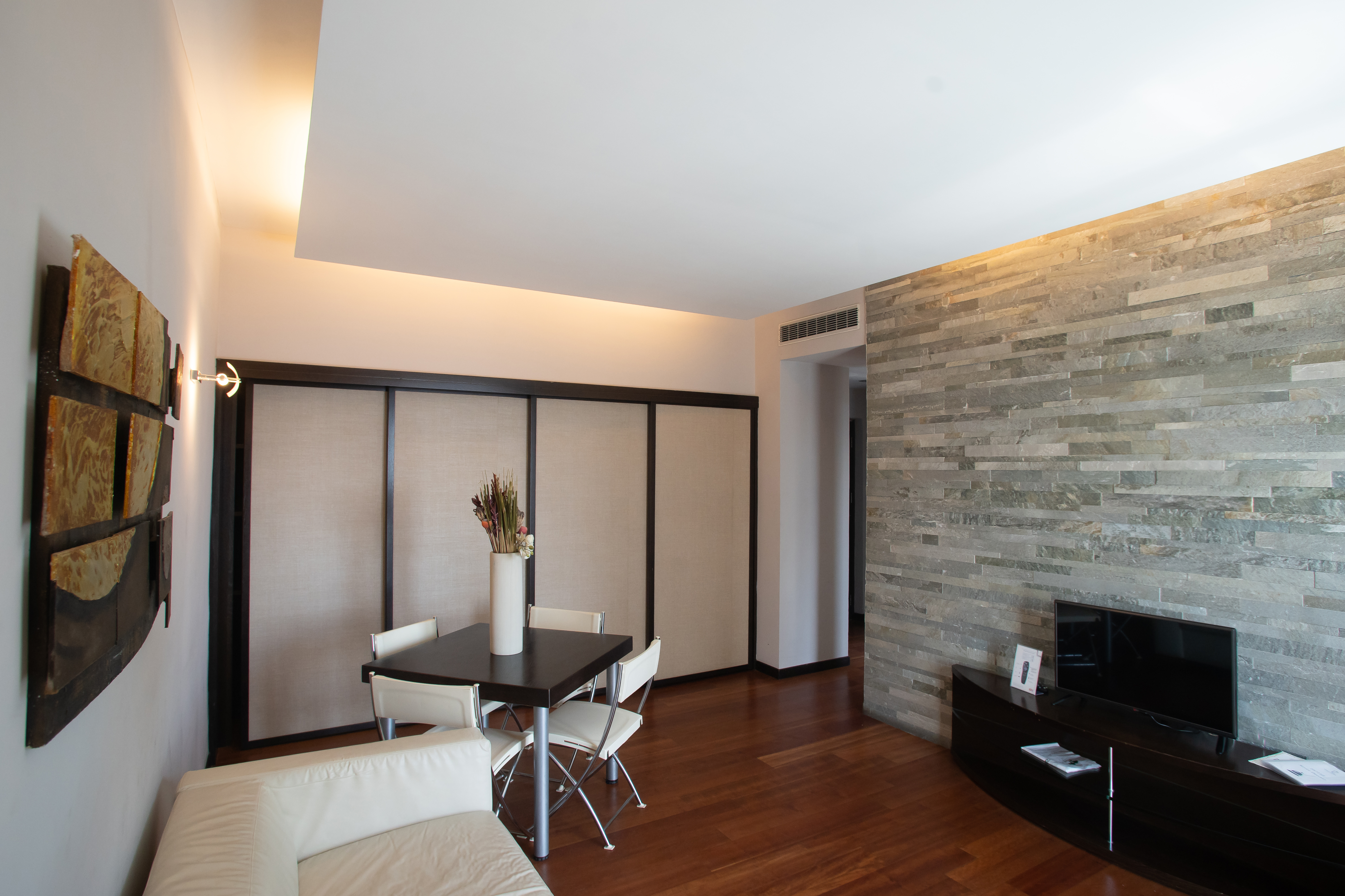 Apartment One Bedroom One Bathroom