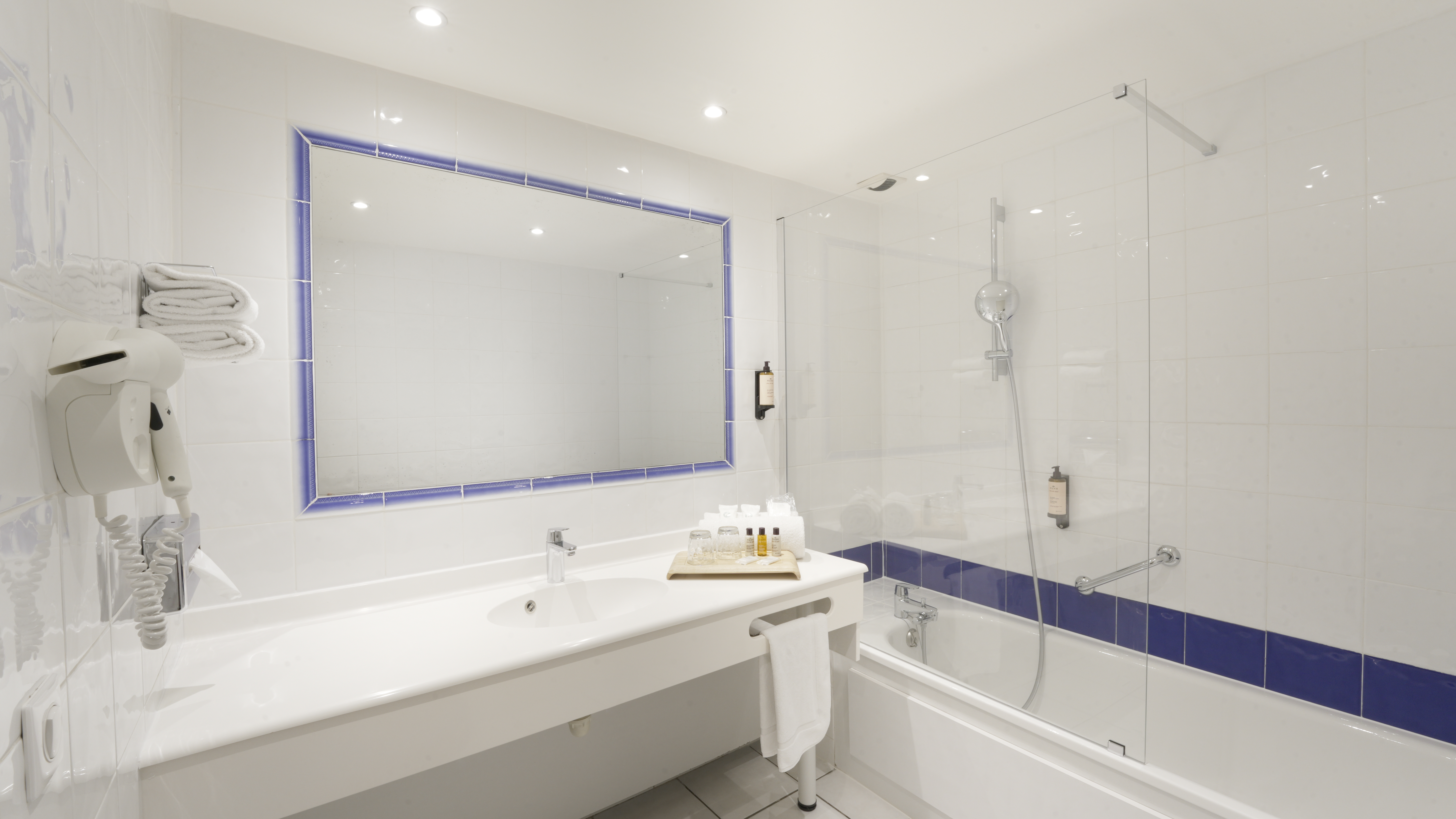 Double or Twin Deluxe