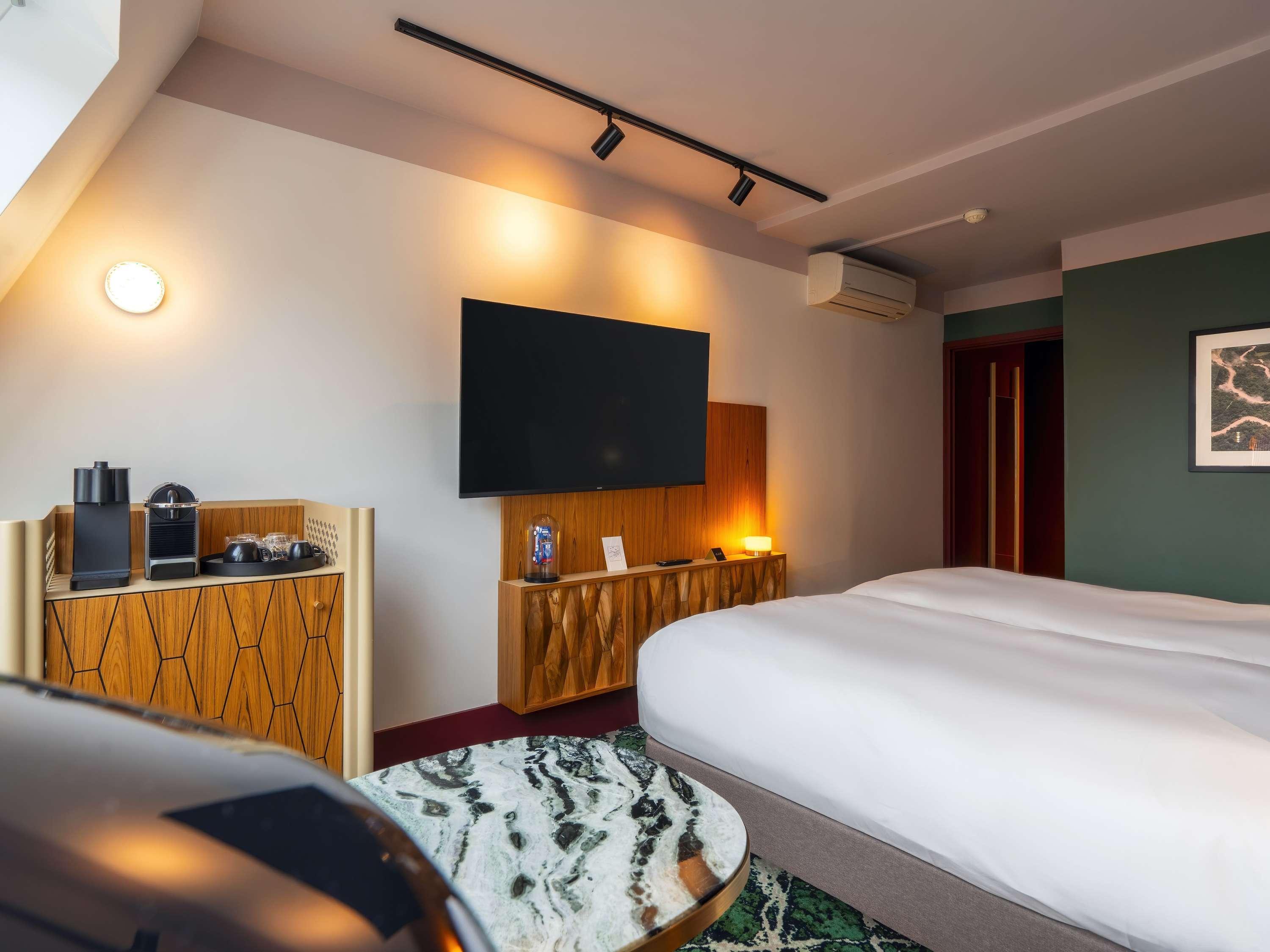 Double Duplex Superior