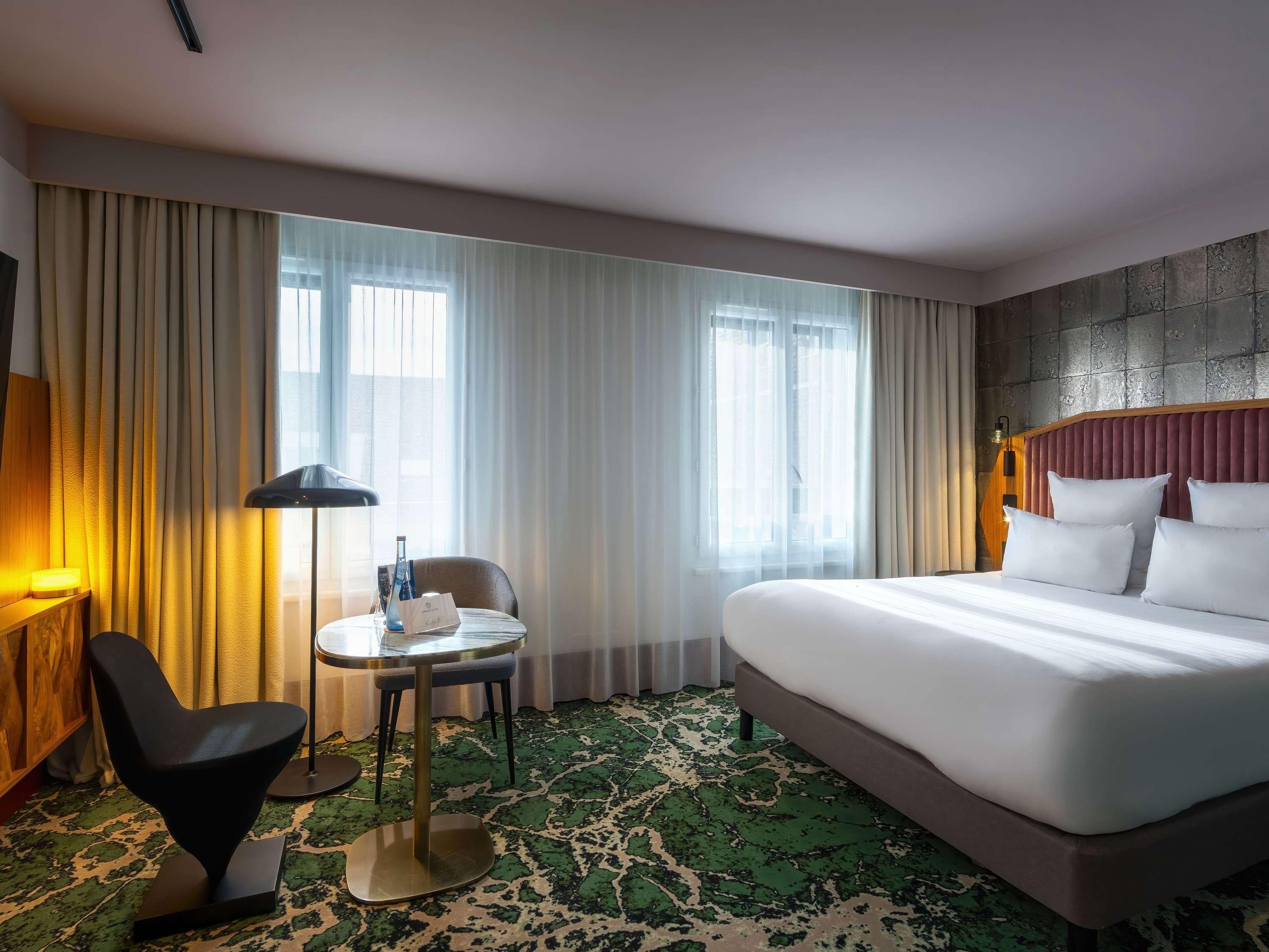 Double Duplex Superior