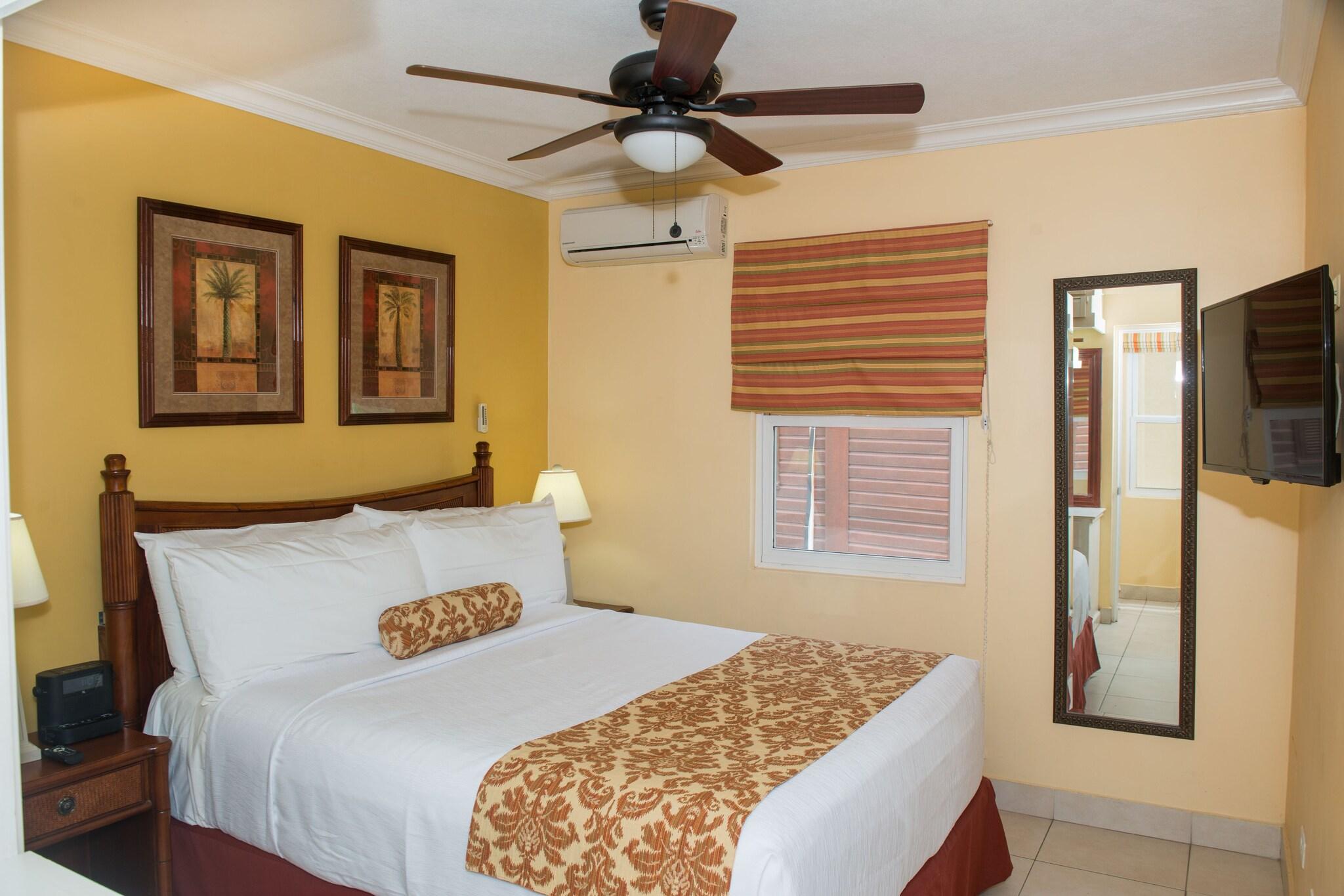 Suite Deluxe with Views