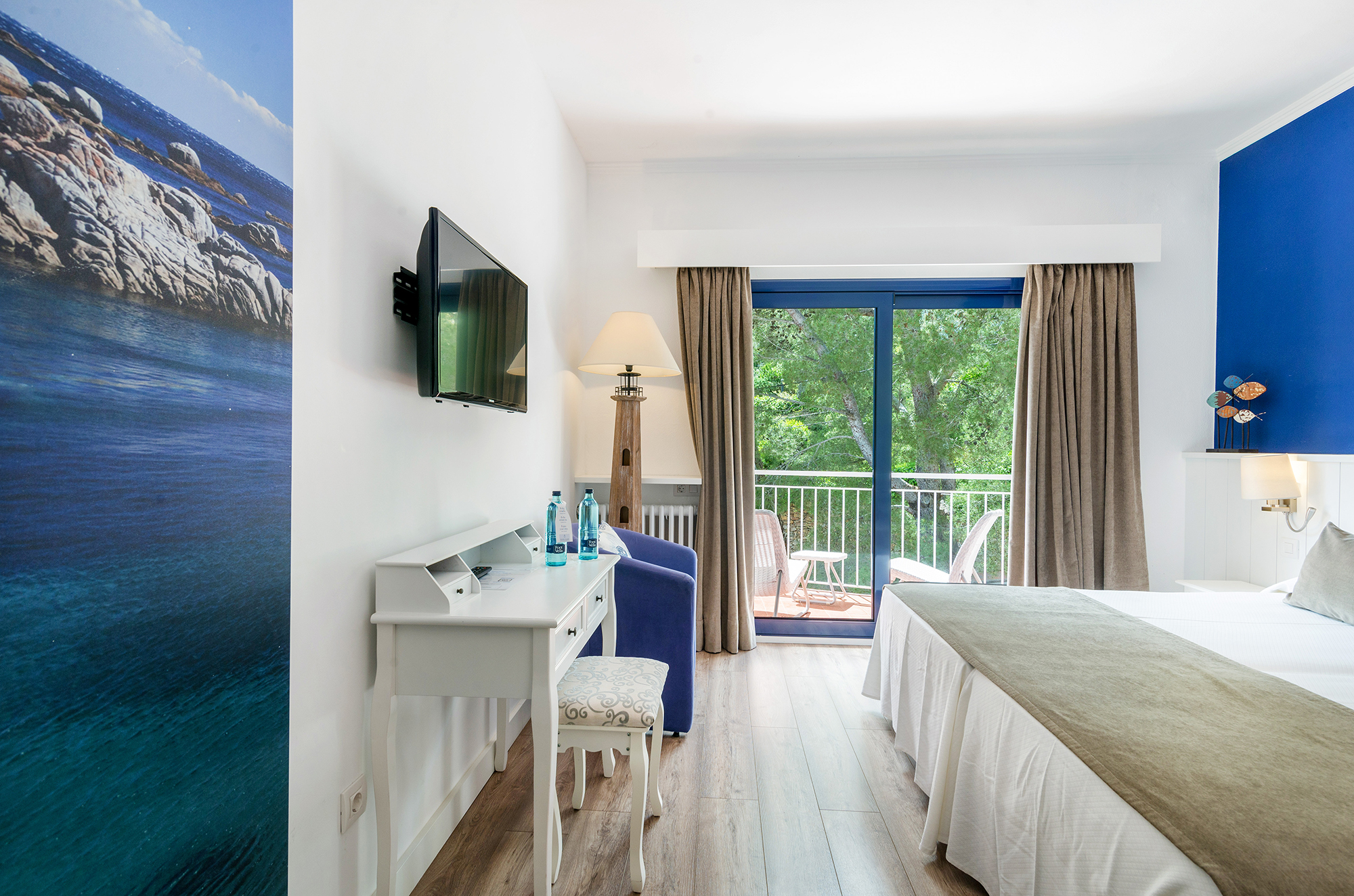 Double or Twin Deluxe Sea View