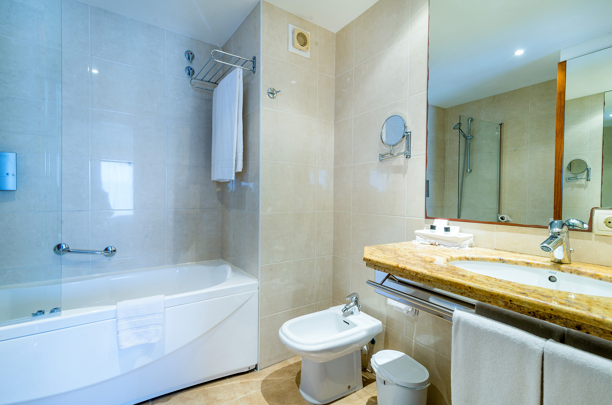 Double or Twin Superior Sea View