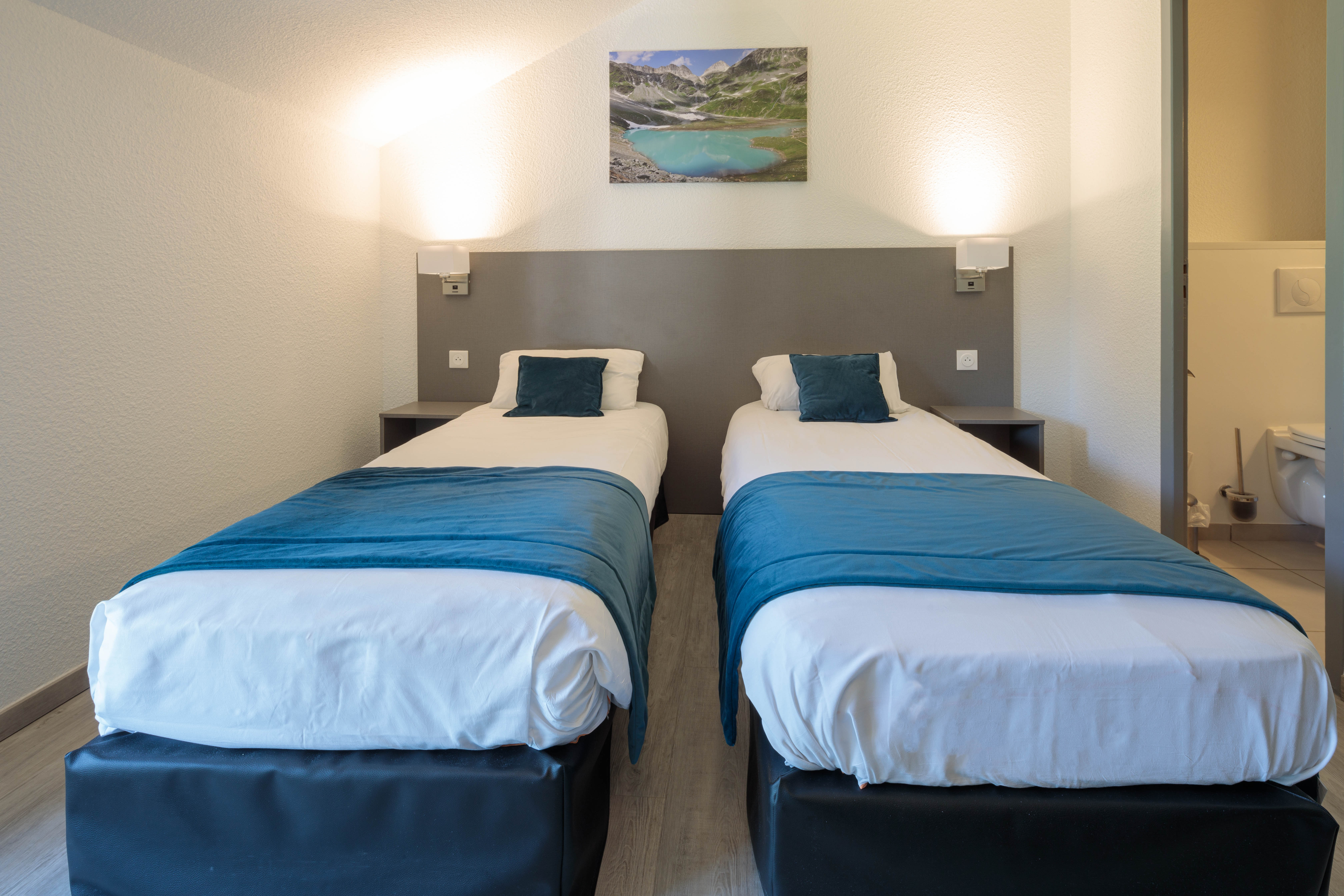 Double or Twin Standard