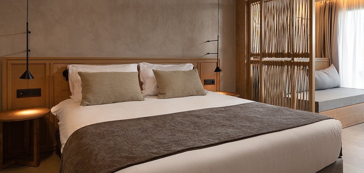 Double or Twin Deluxe