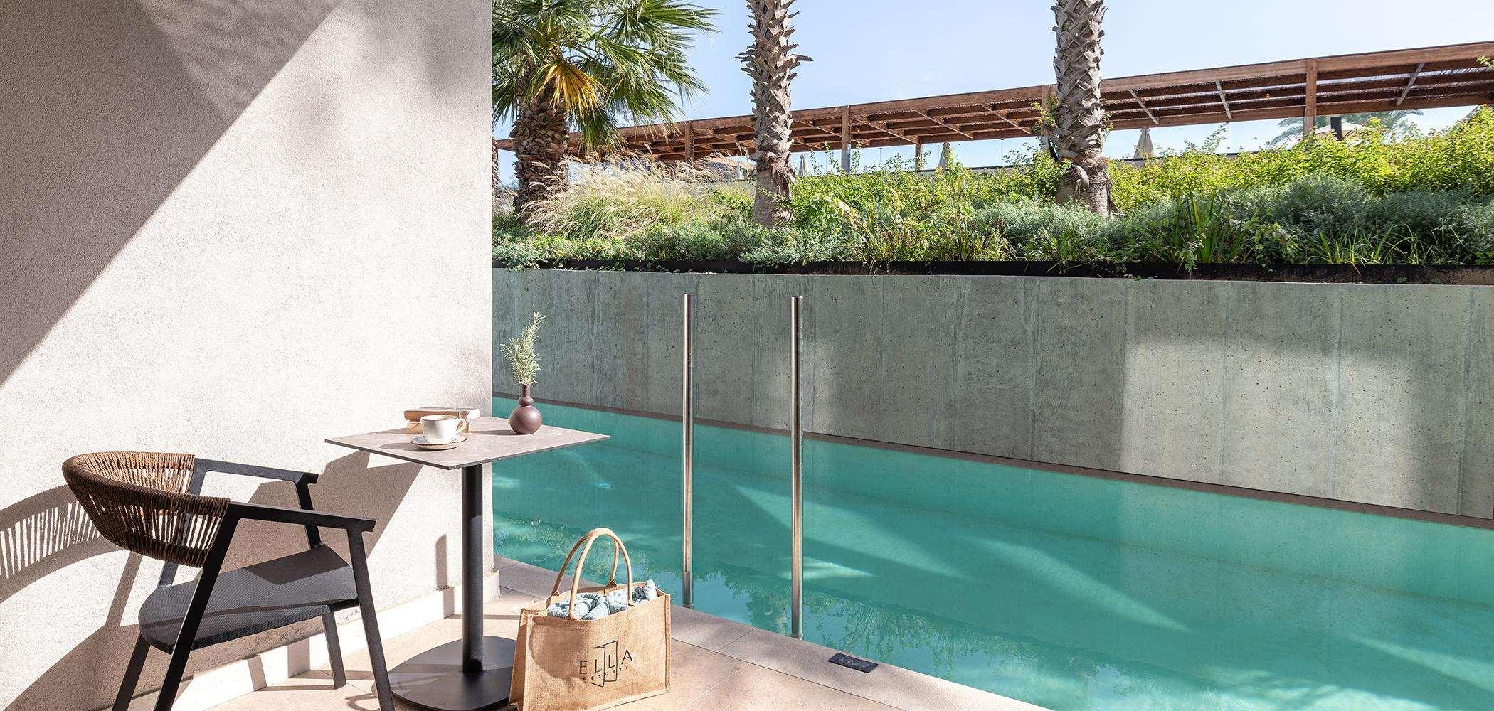 Double or Twin Deluxe