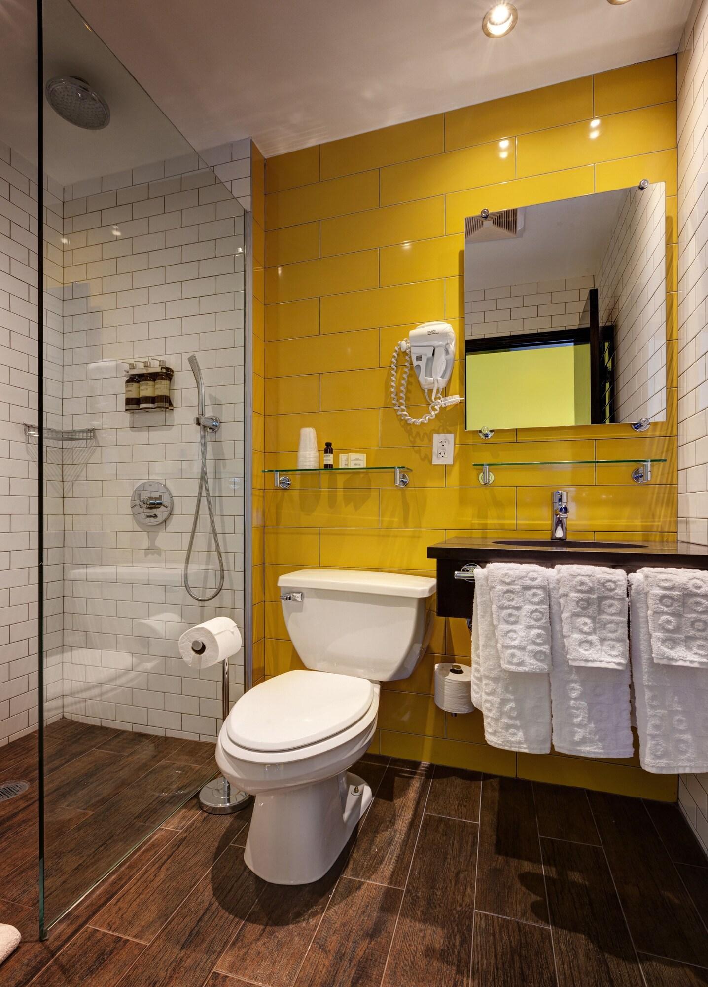 Double Queen Size Bed