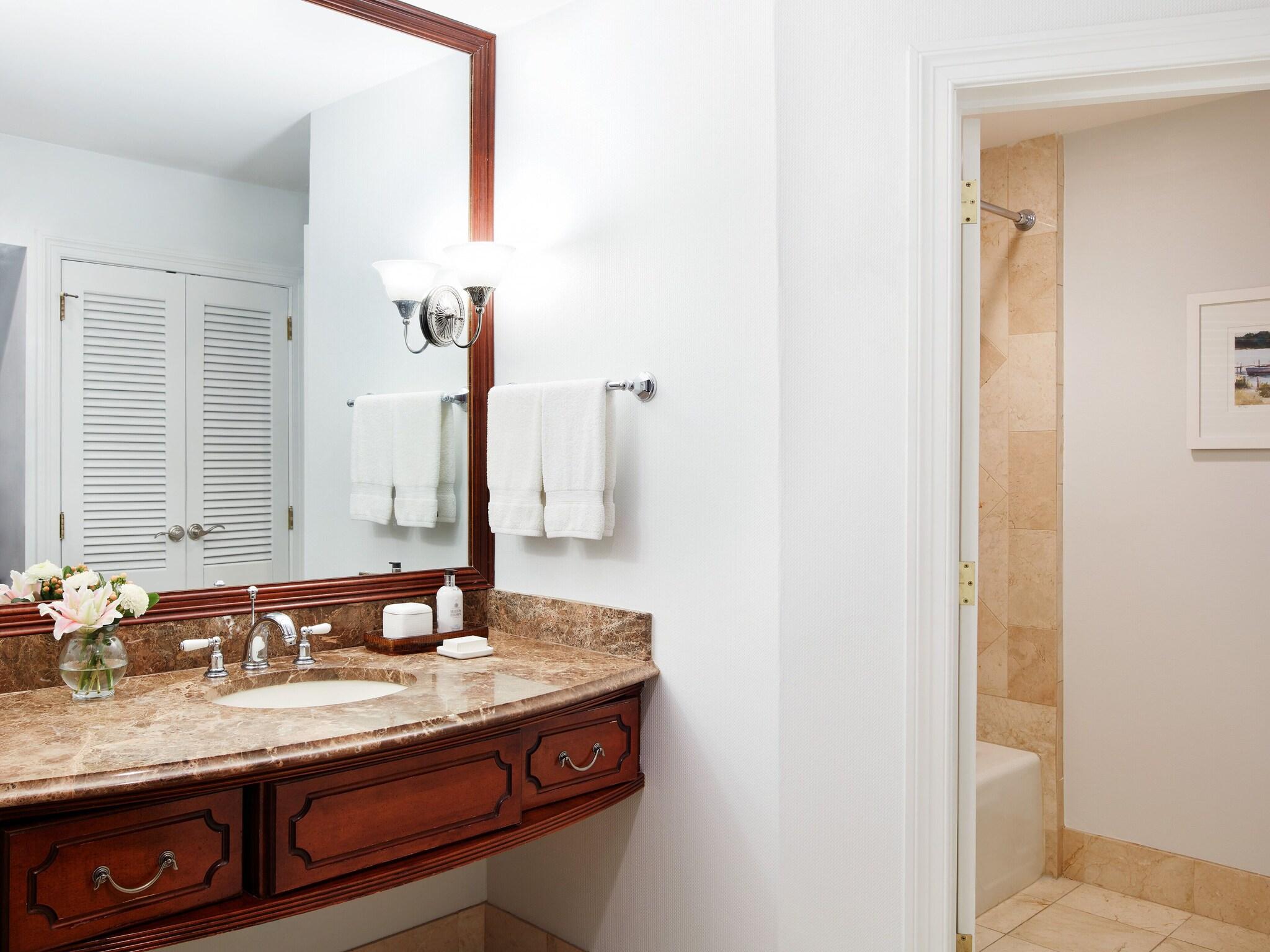 Double Deluxe with Views