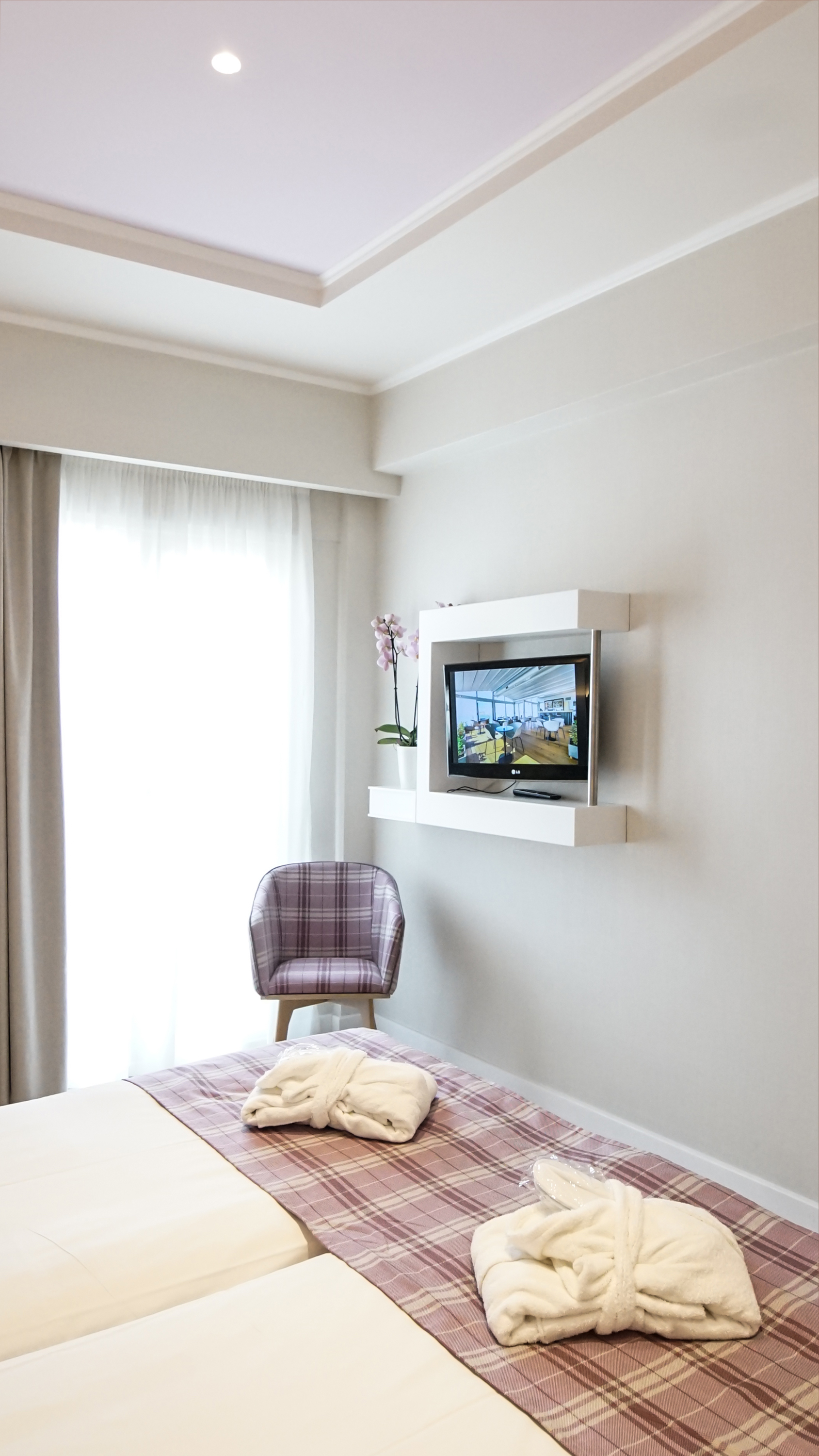 Double or Twin Standard