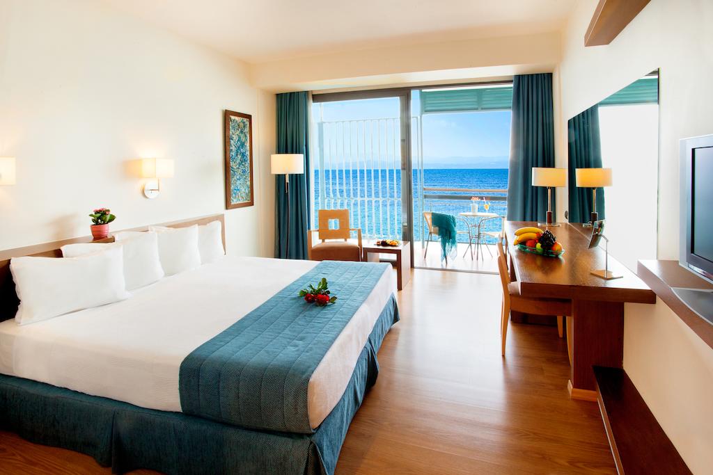 Double or Twin Sea View