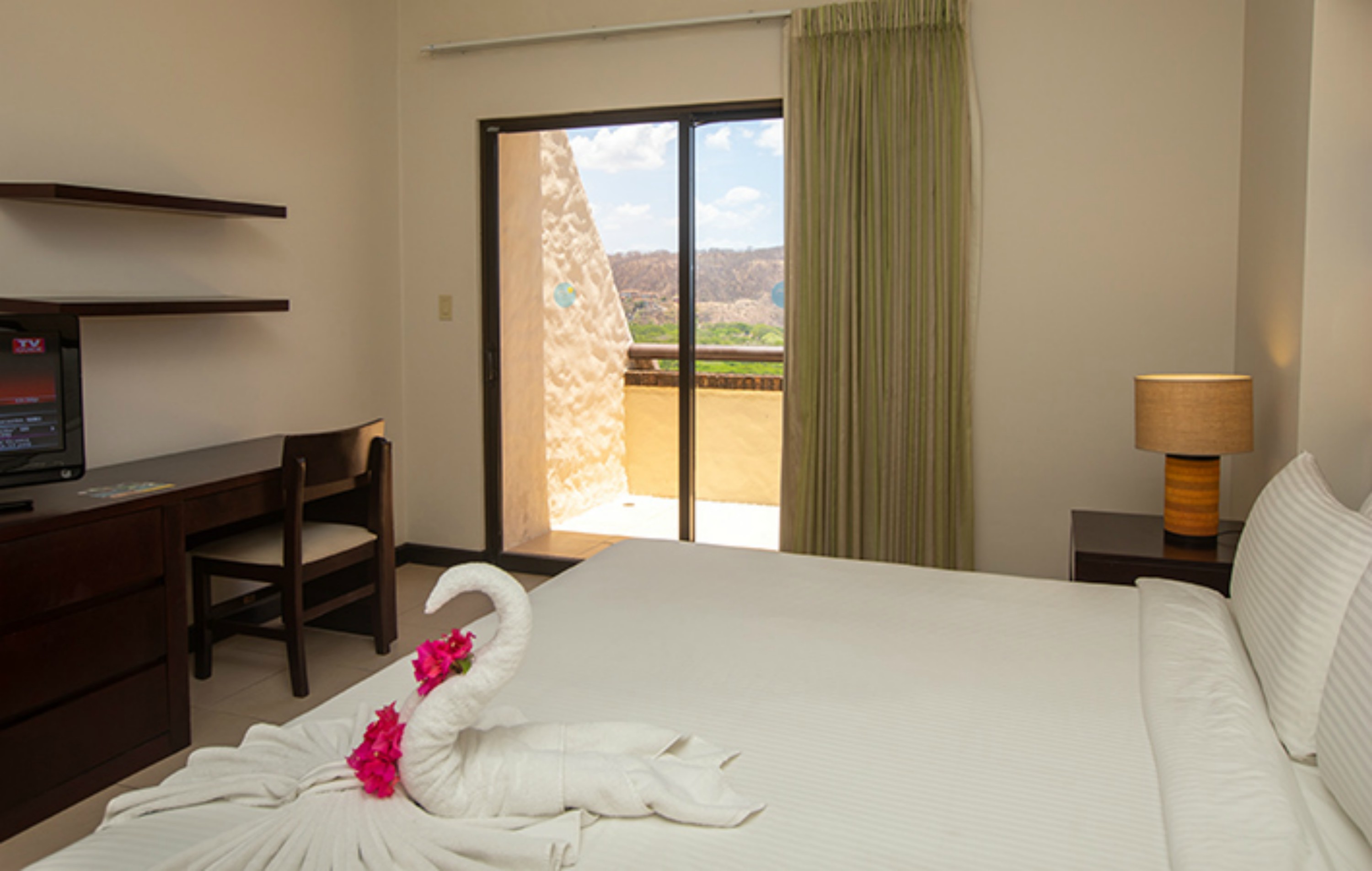 Double Deluxe King Bed