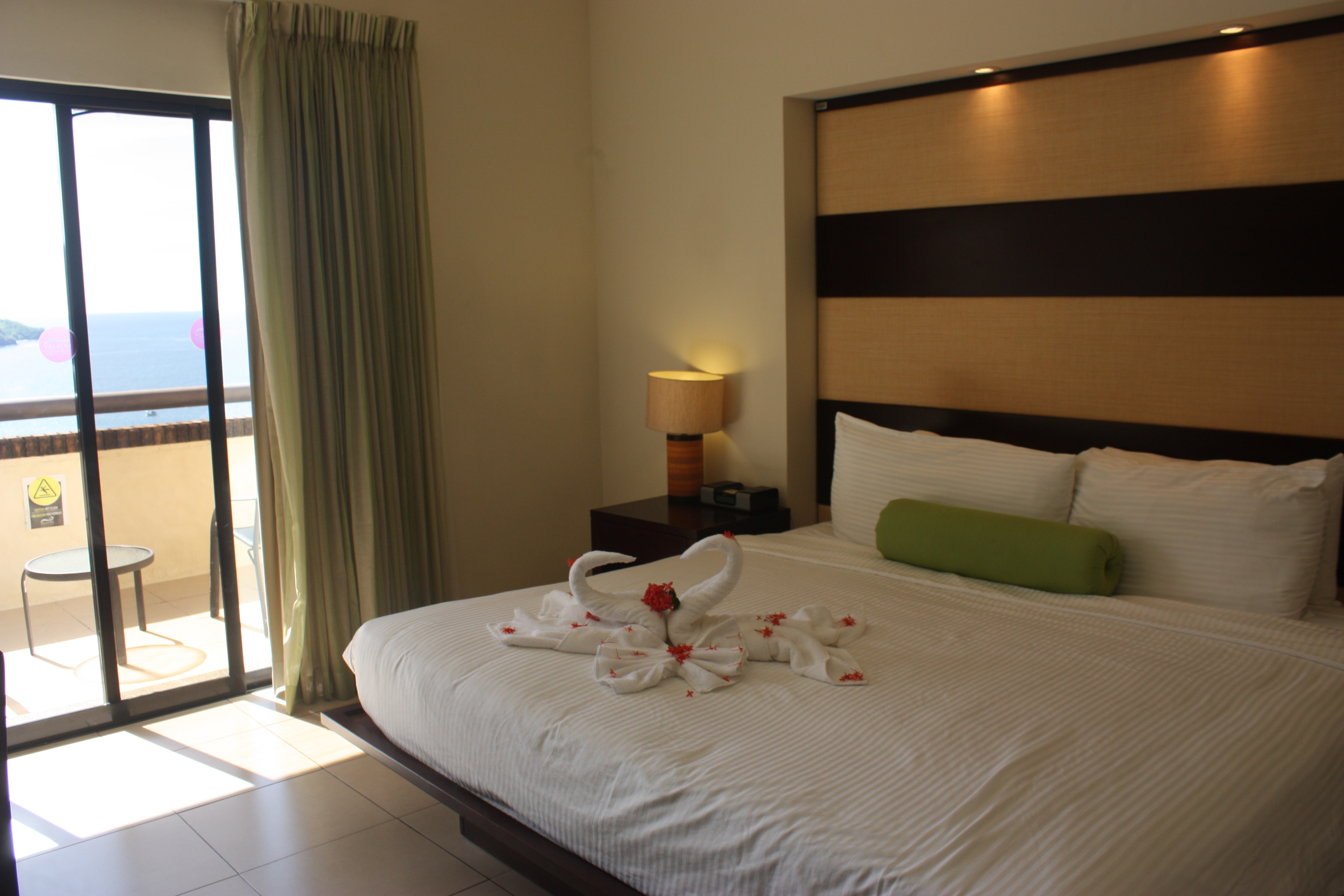 Double Deluxe King Bed