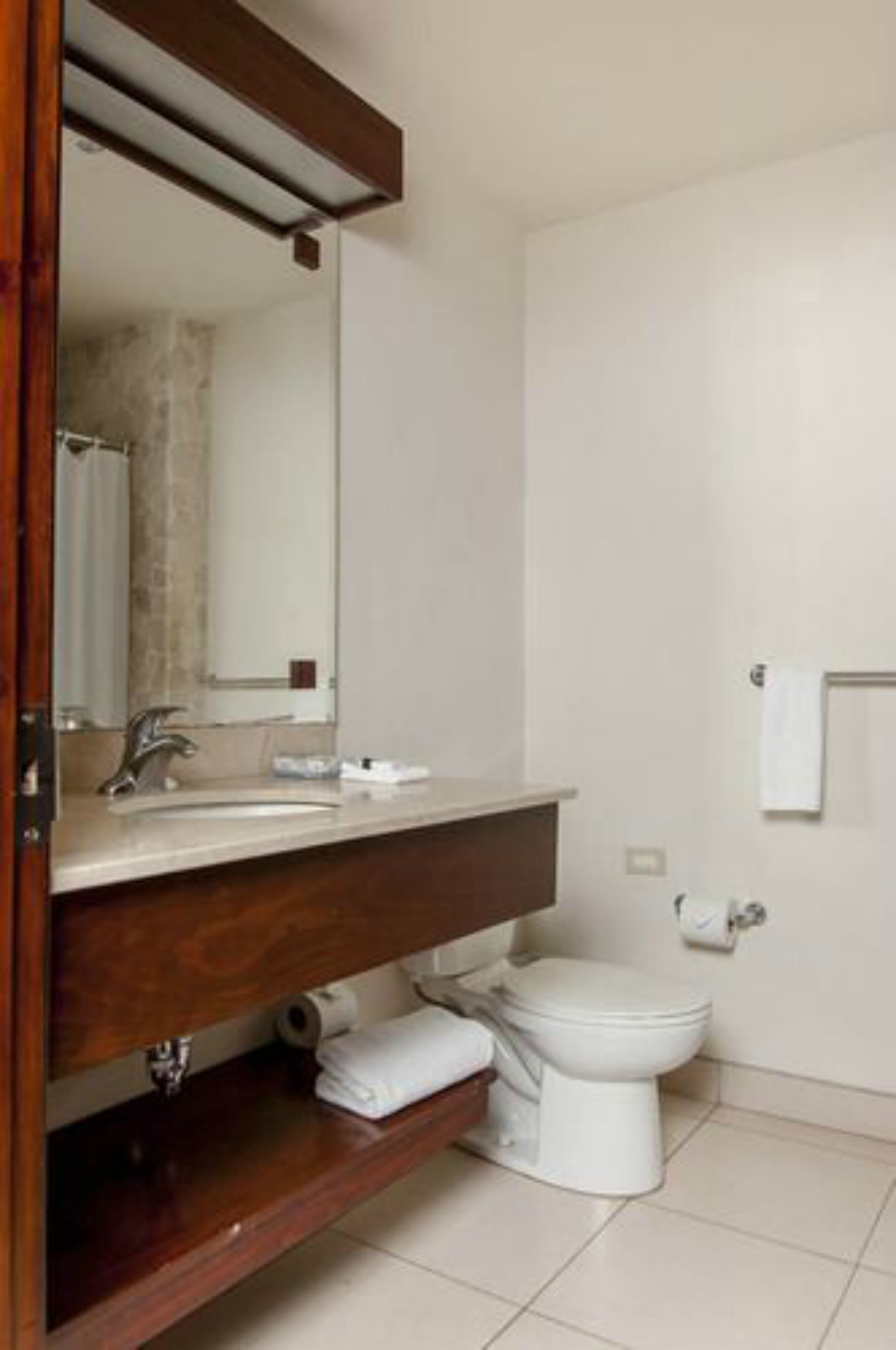 Double Deluxe King Bed