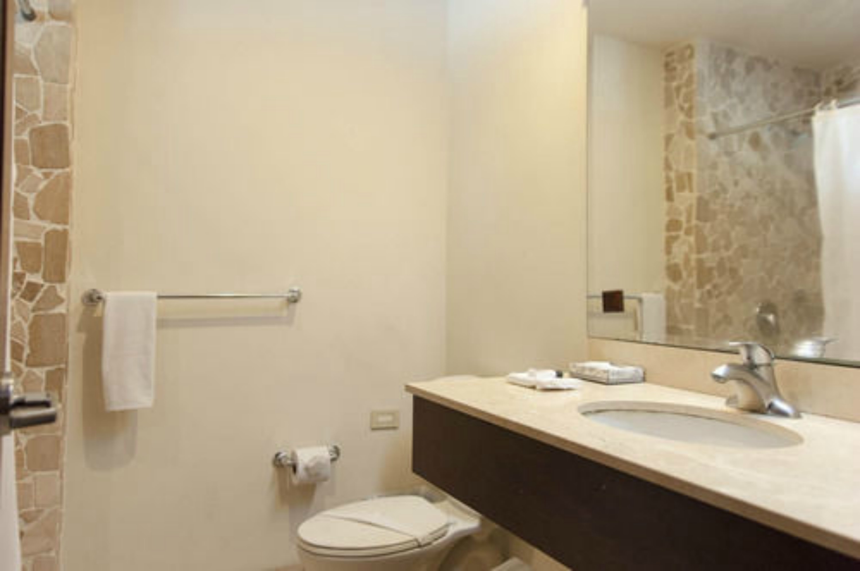 Double Deluxe King Bed