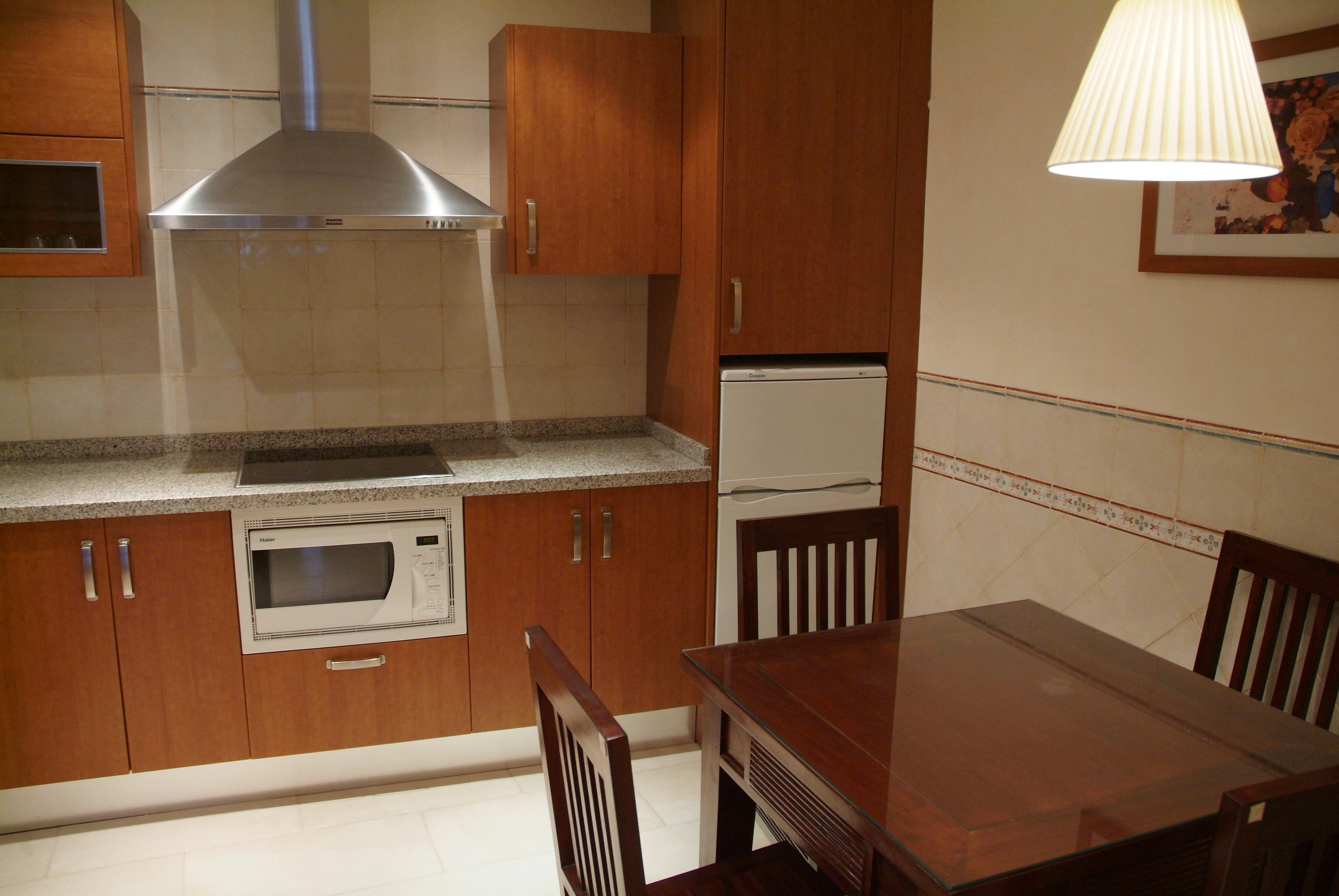 Apartment Capacity 4