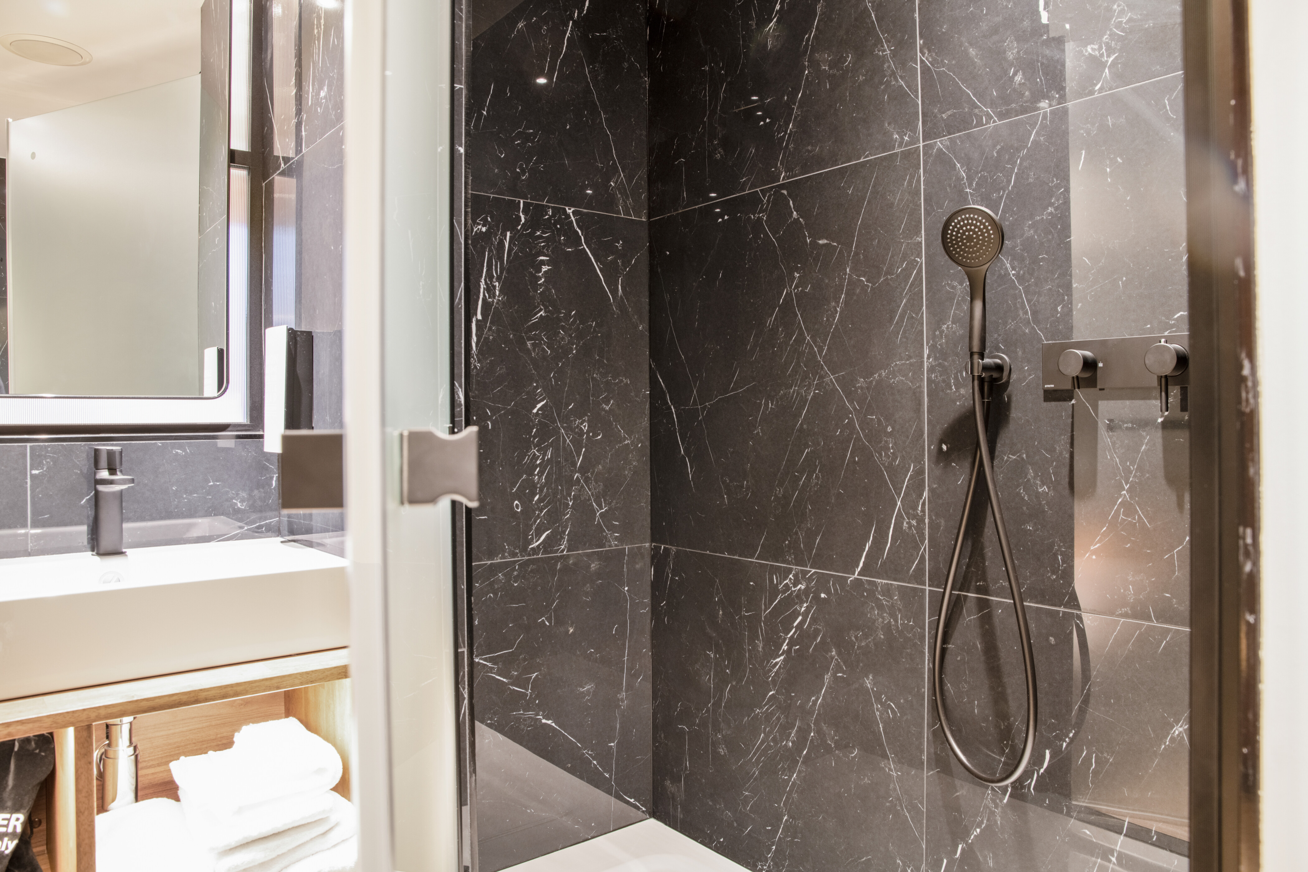 Double Single Superior