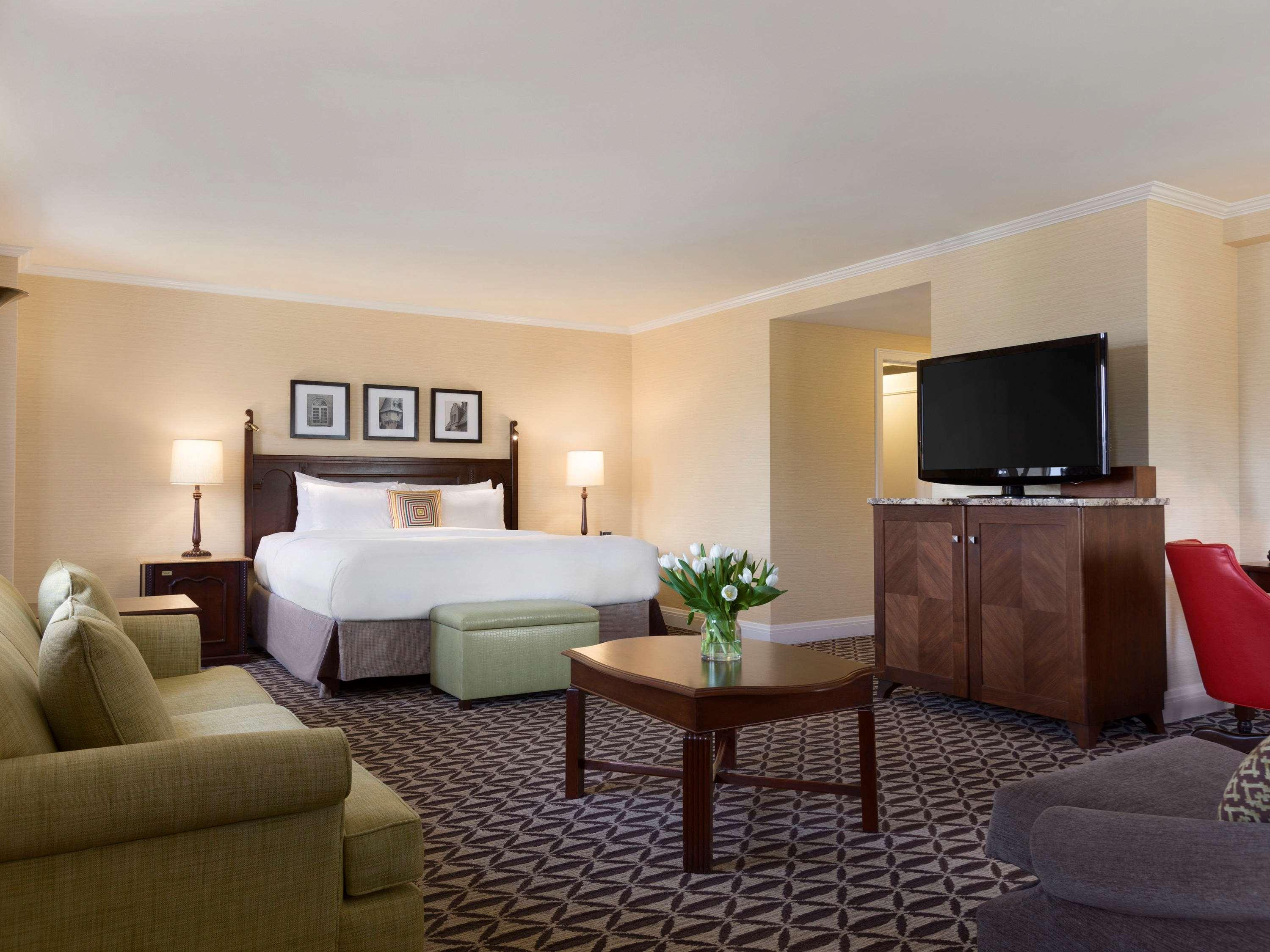 Room Deluxe King Bed