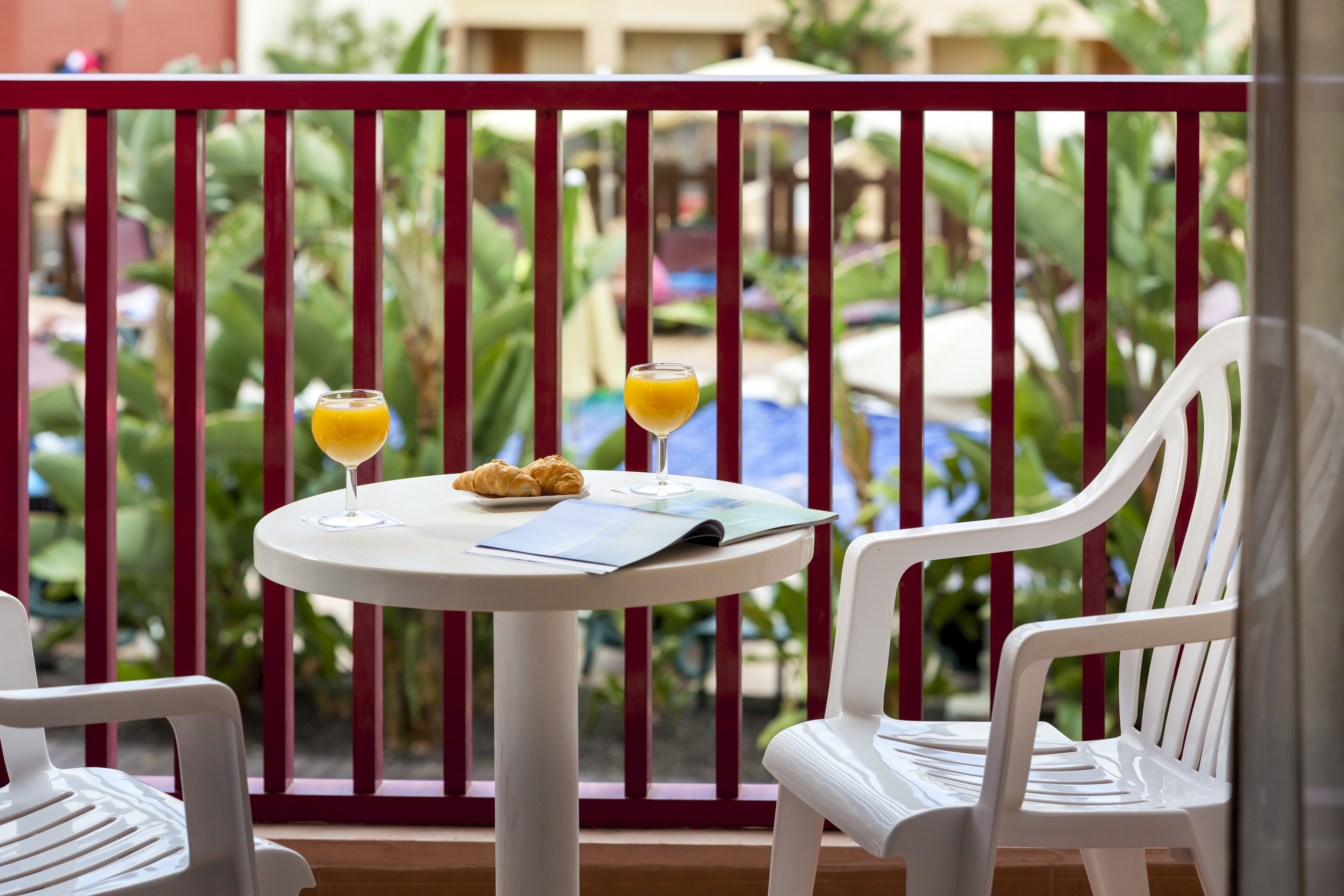 Double Single Pool View