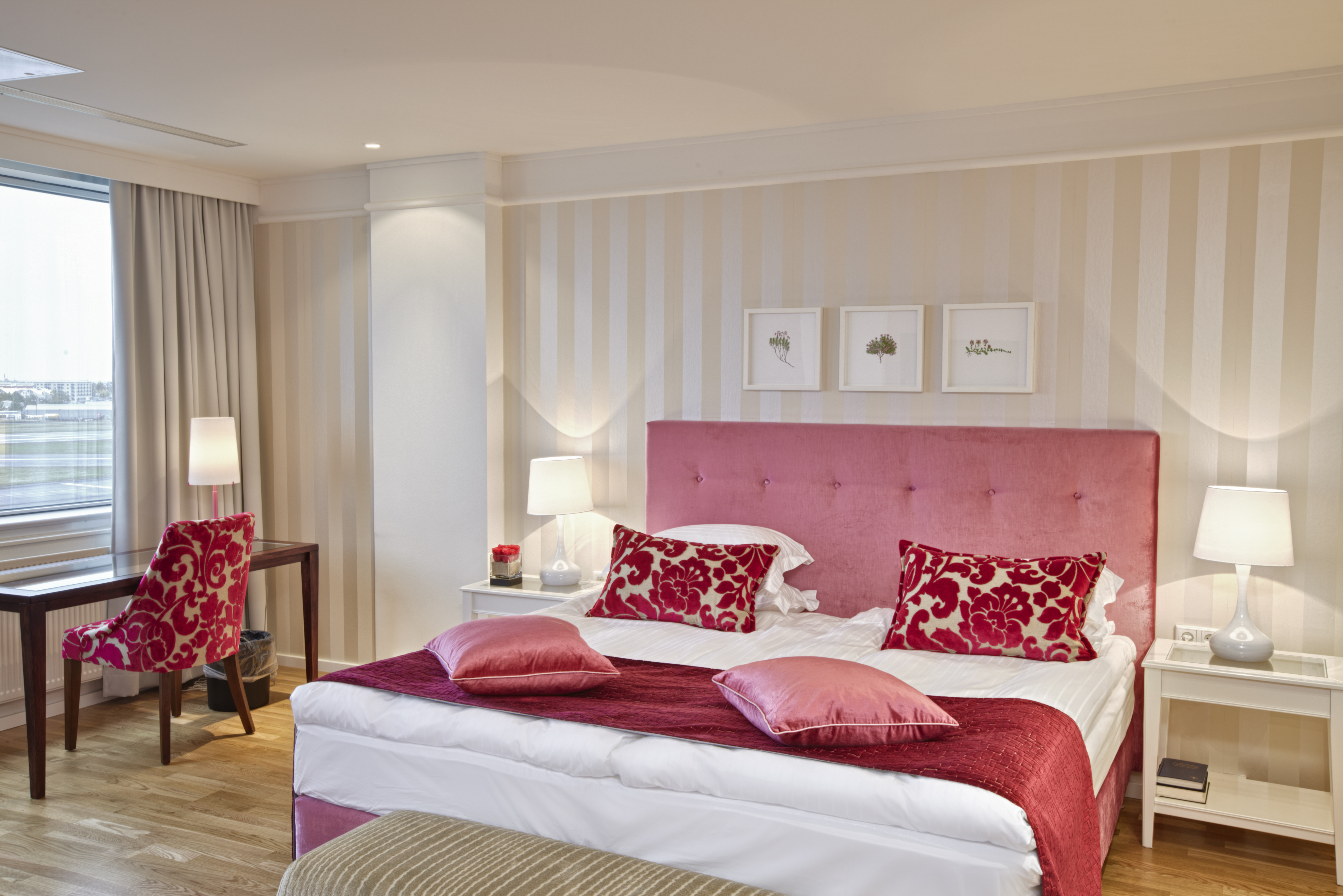 Junior Suite King Size Bed