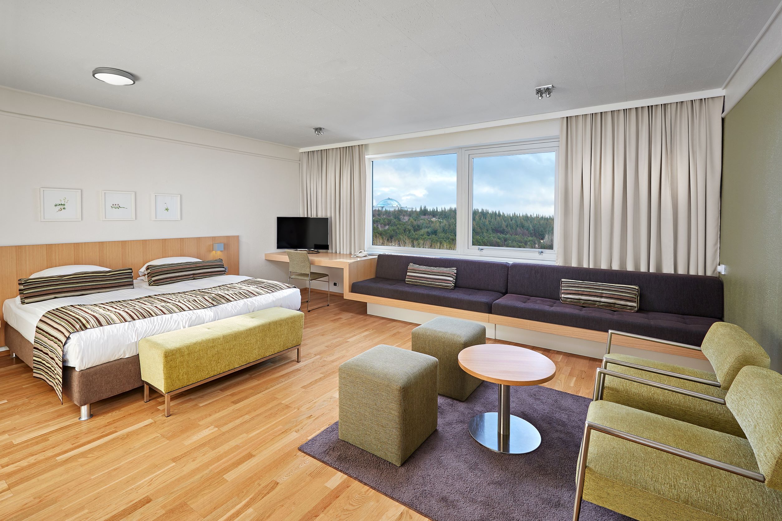 Double Deluxe King Bed