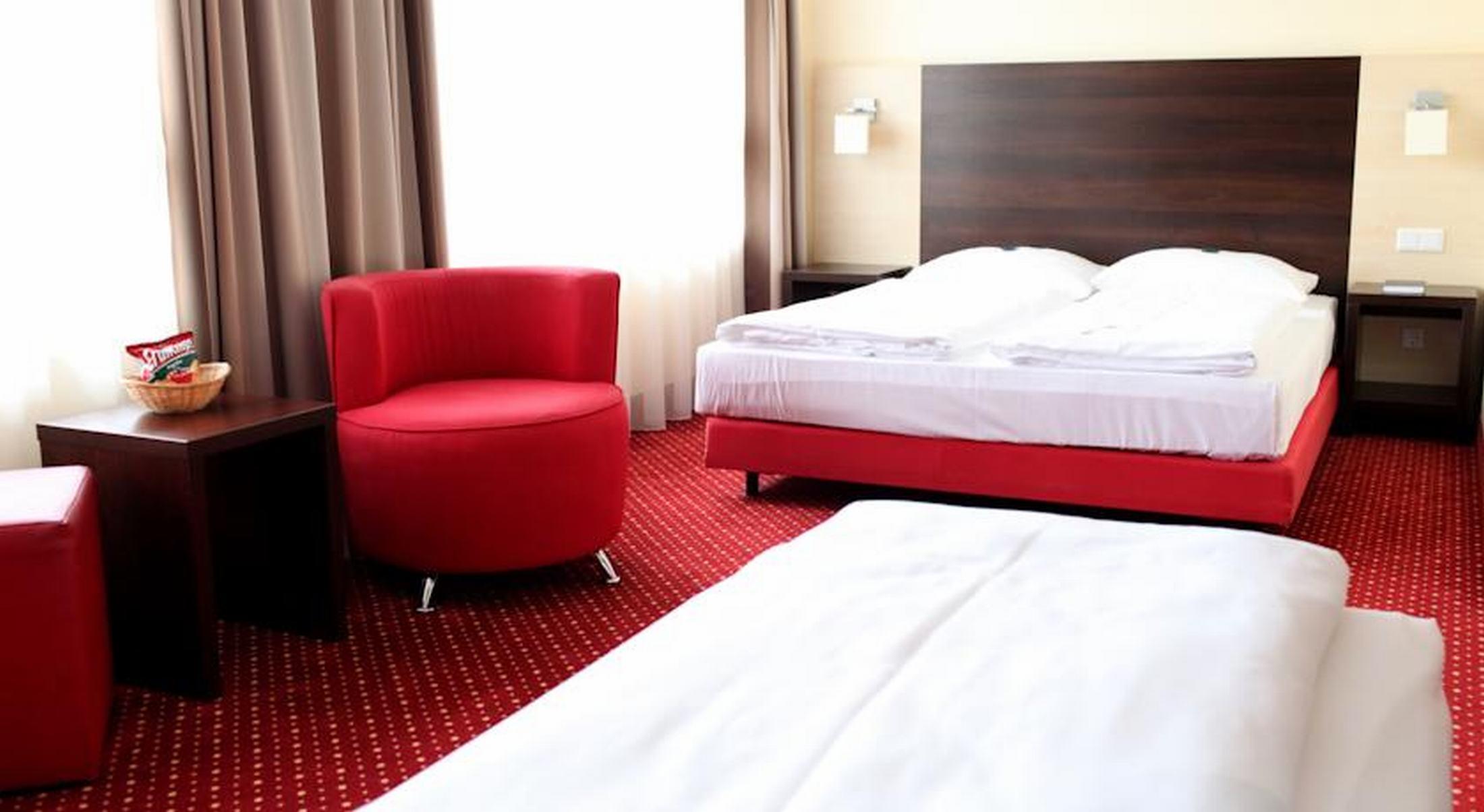 Double or Twin Standard