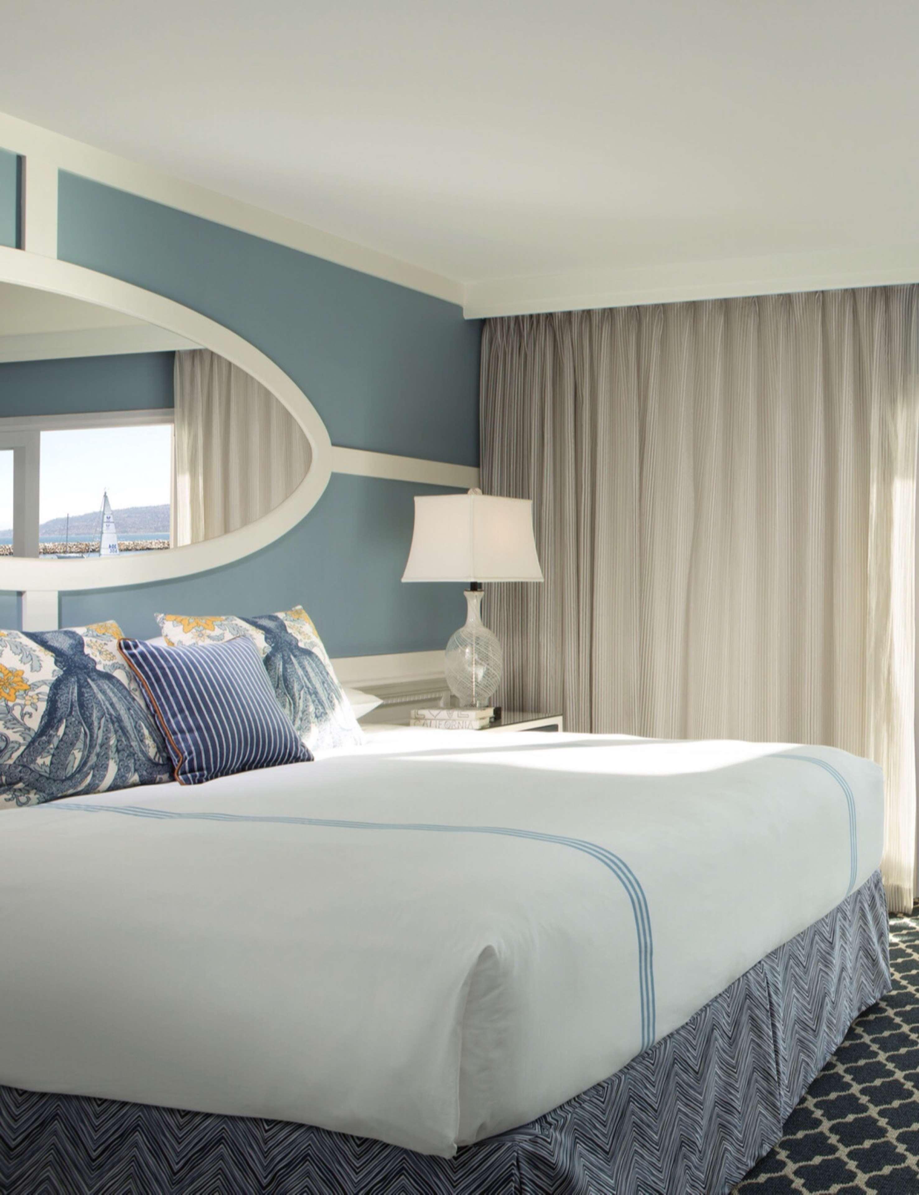 Double Partial Ocean View King Bed