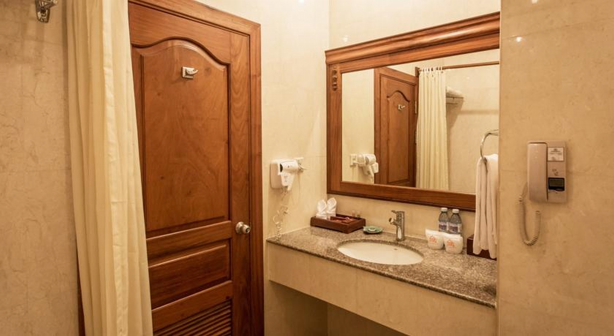 Double or Twin Deluxe