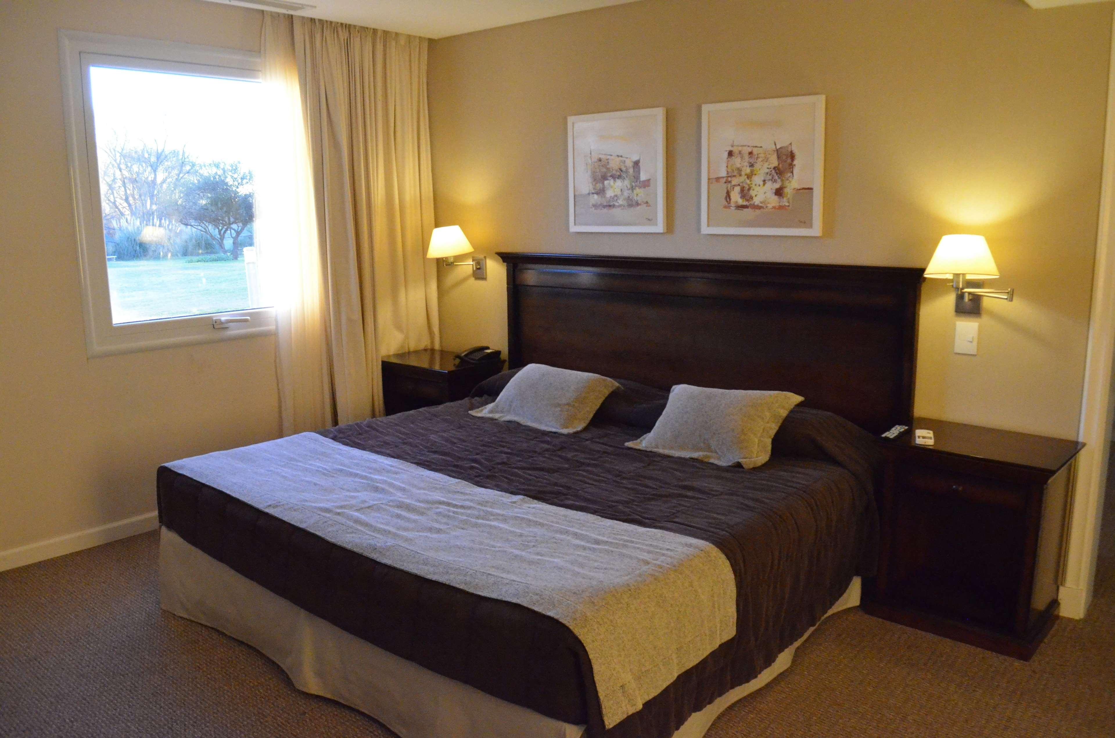 Double Queen Bed Non Smoking