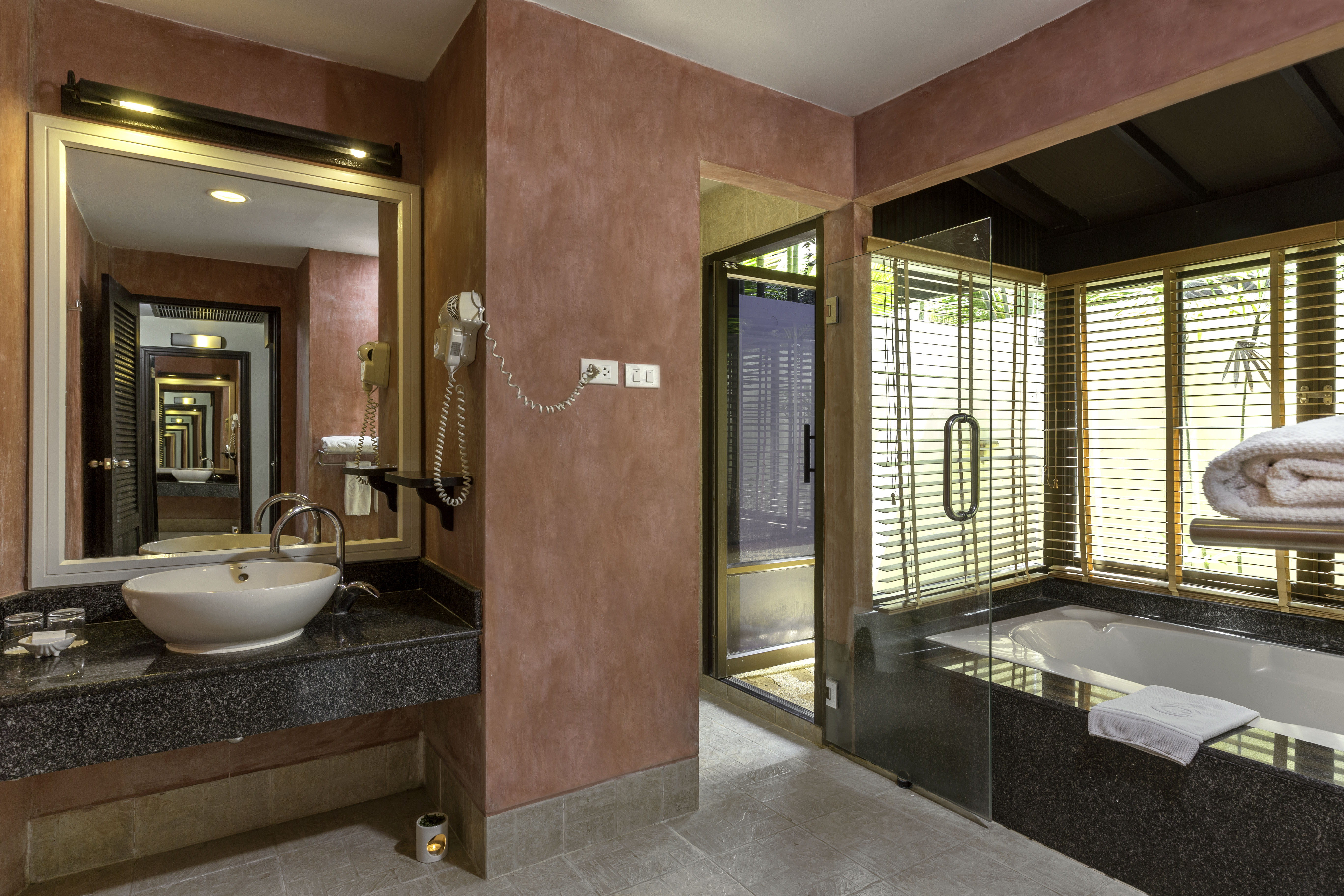 Double or Twin Deluxe