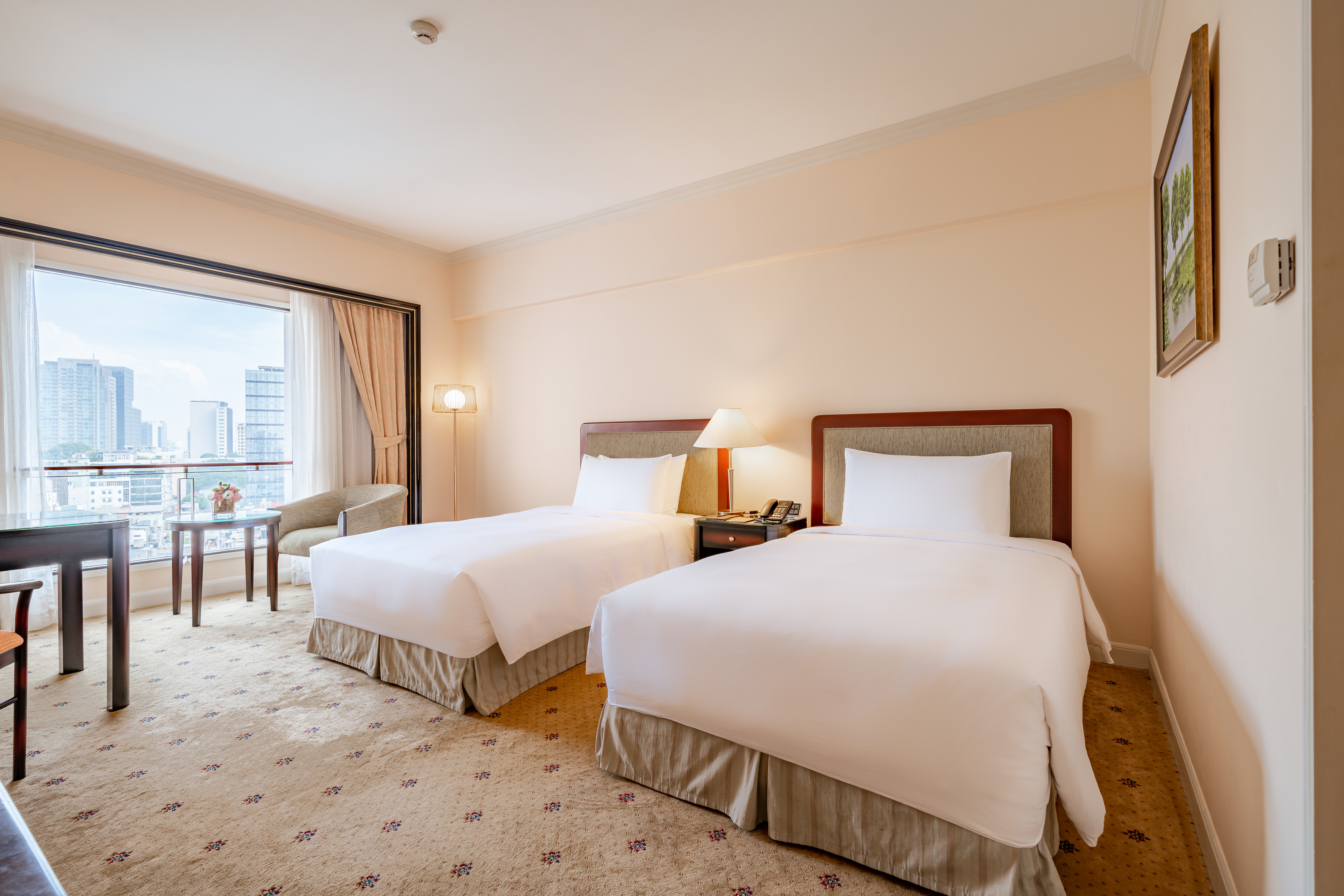 Twin Deluxe City View