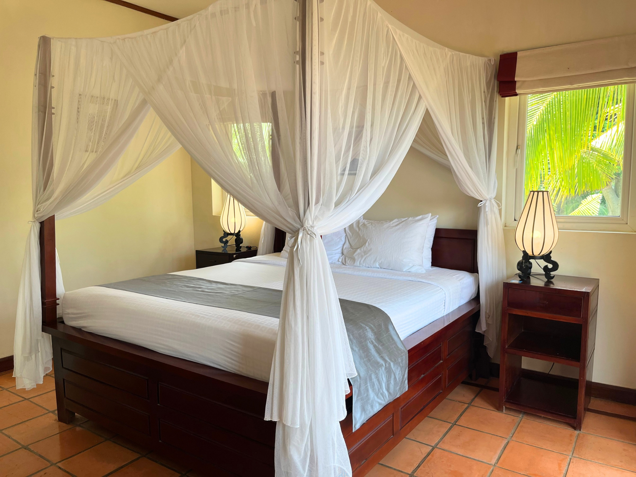 Villa Five Bedrooms Three Bathrooms