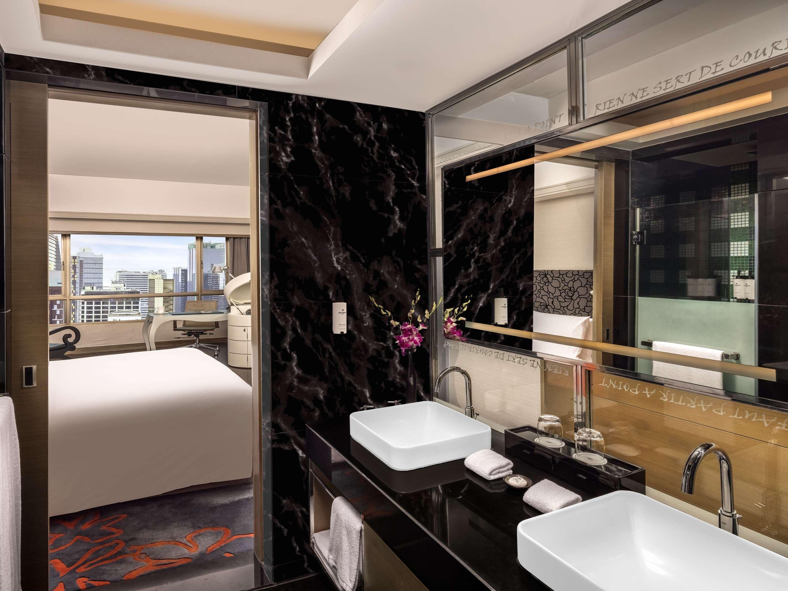 Double Luxury City View