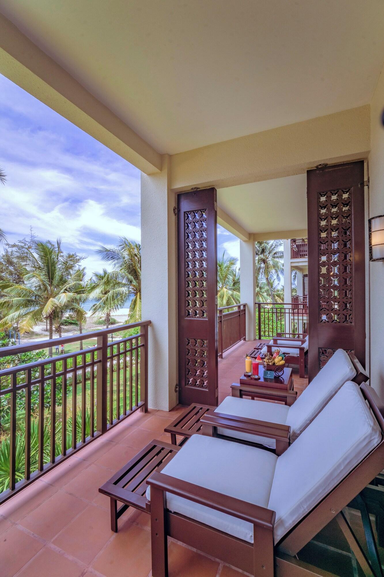 Family Room Garden View King Bed