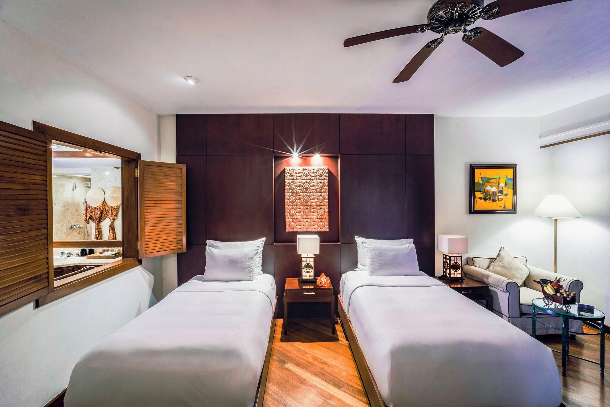 Twin Superior Pool View