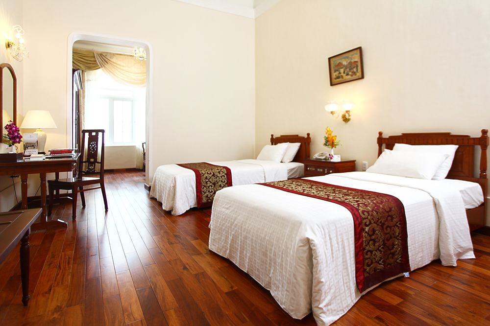 Twin Deluxe City View