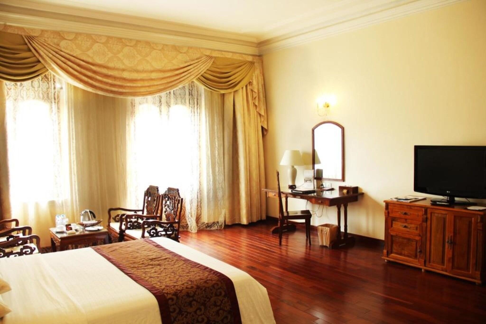 Twin Deluxe with Views