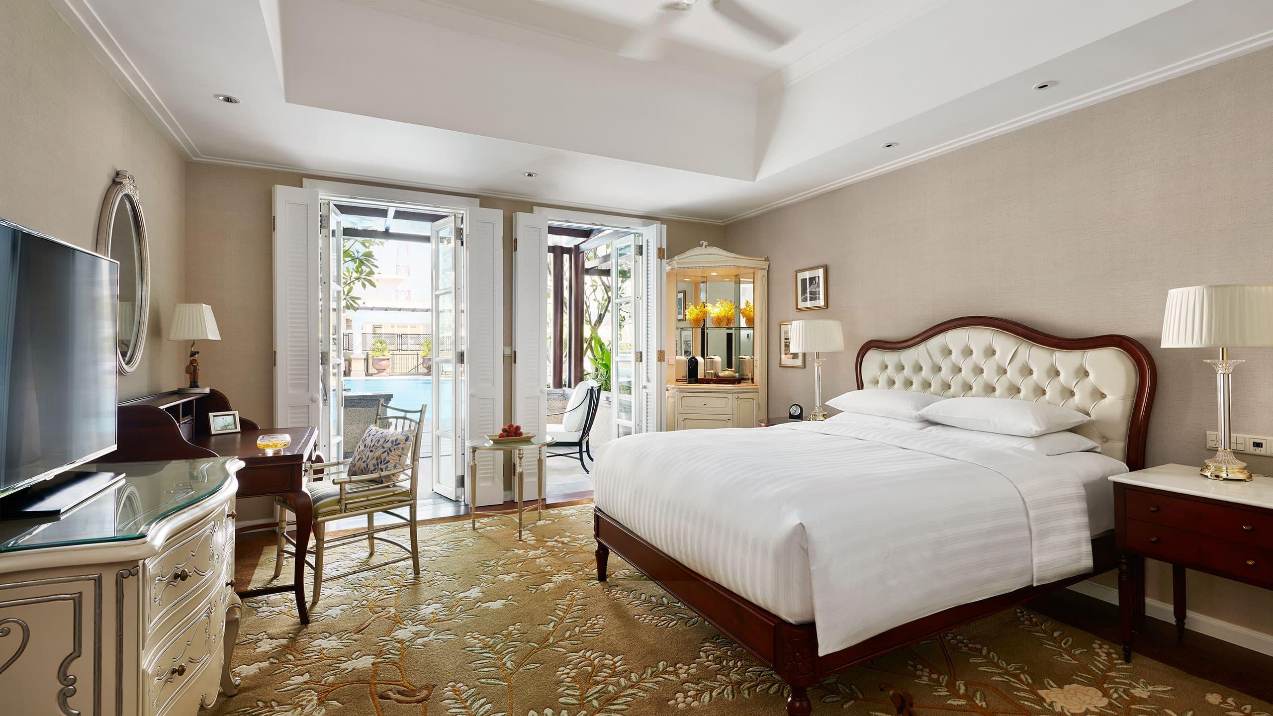 Double Deluxe King Bed