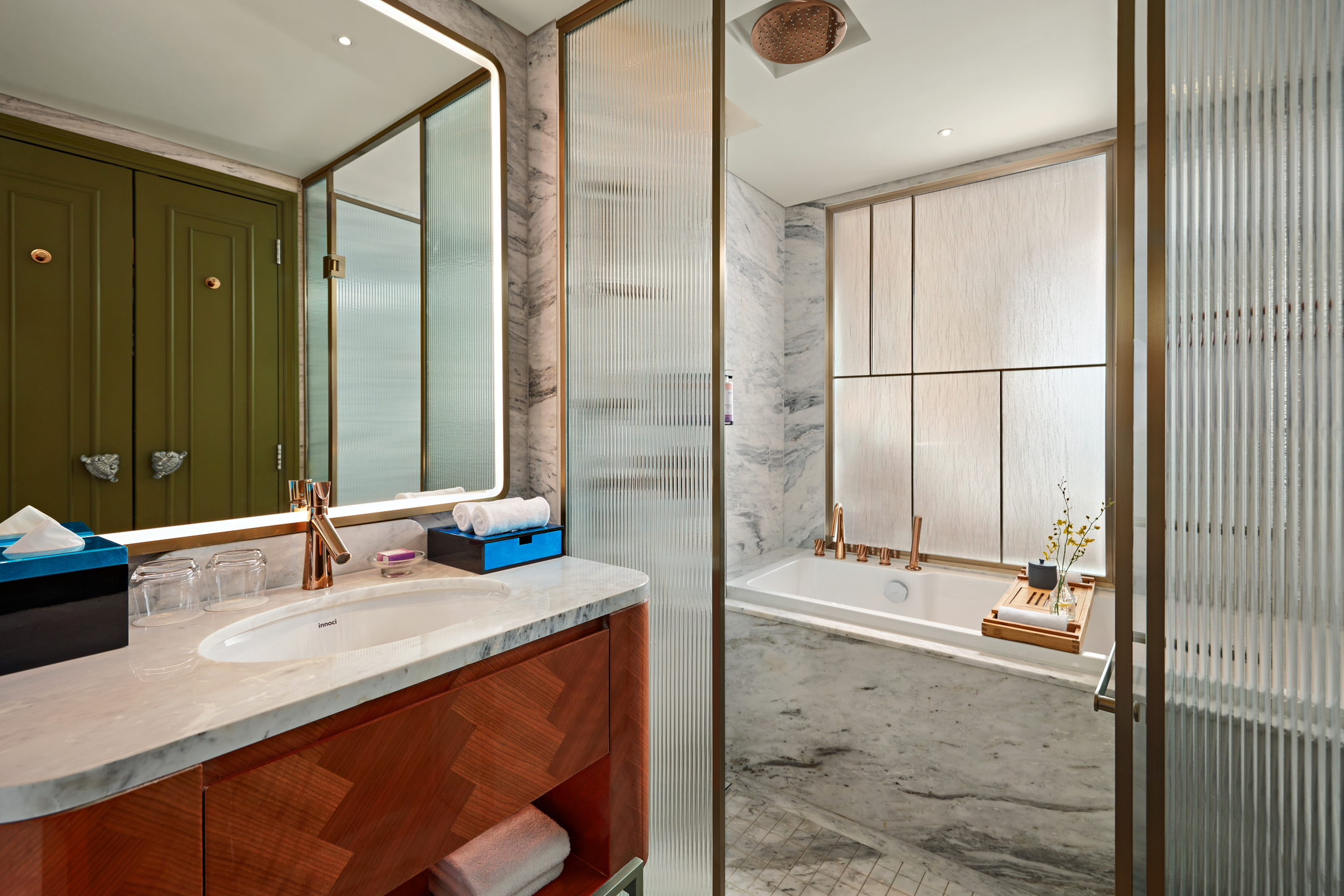 Double Executive King Bed