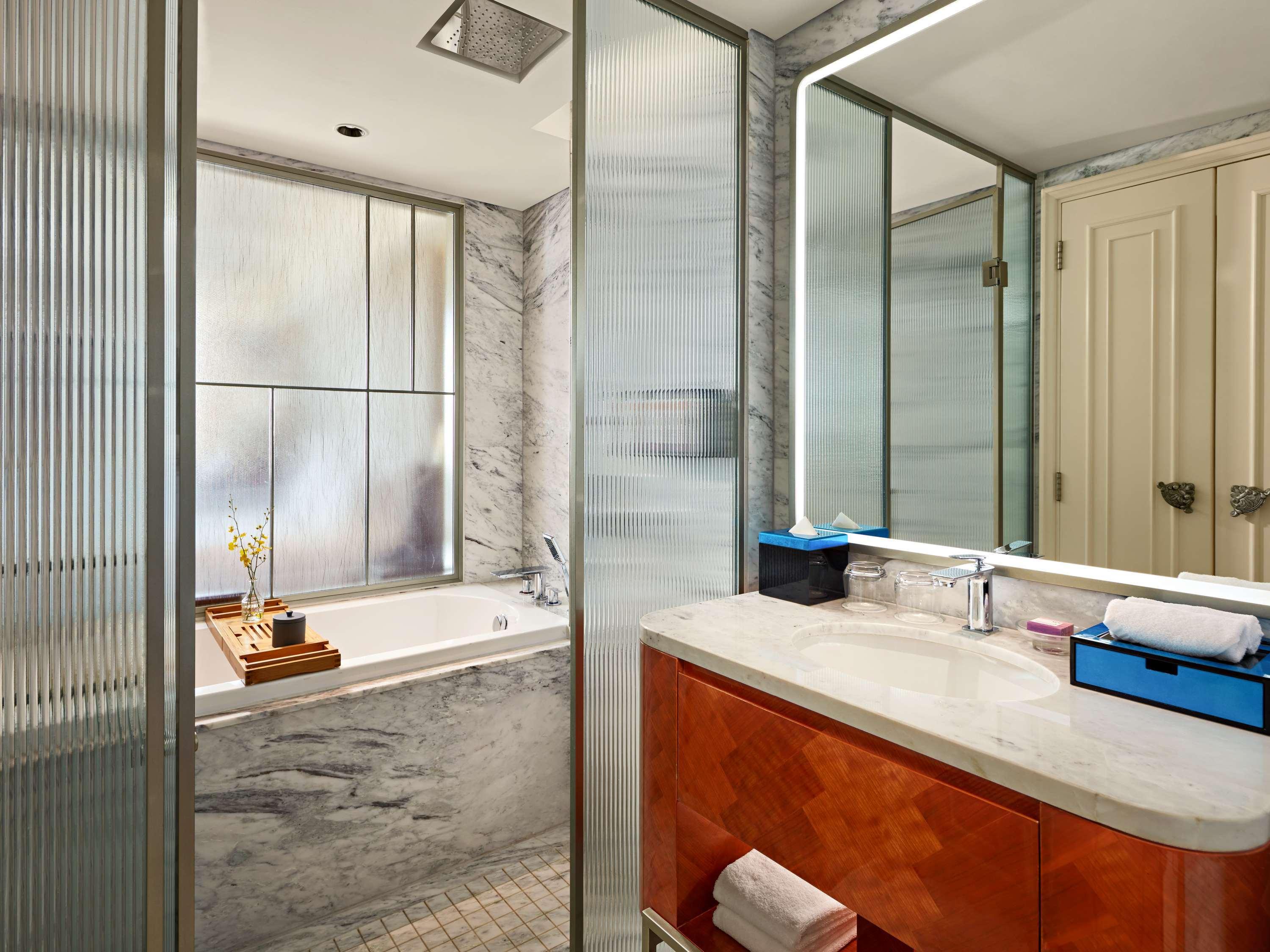 Double Premium King Bed