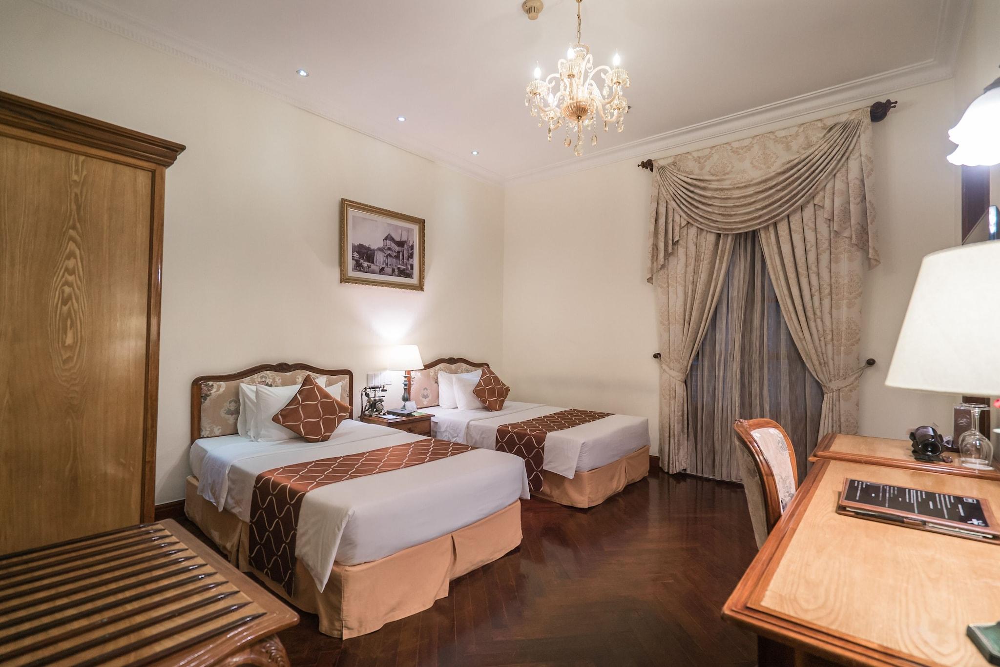 Double or Twin Grand