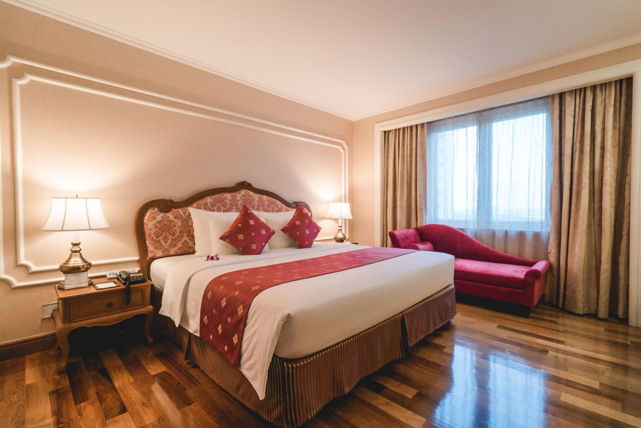 Double Deluxe King Bed