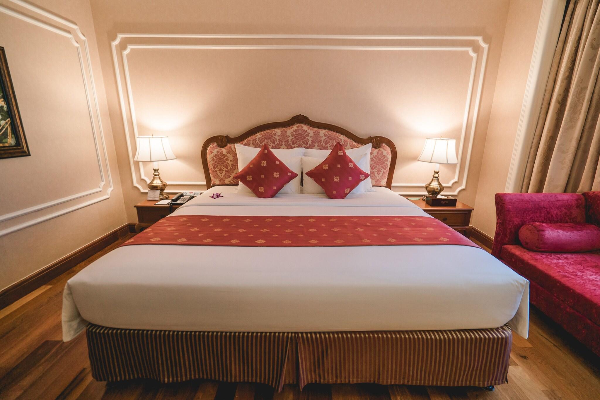 Double Deluxe King Bed