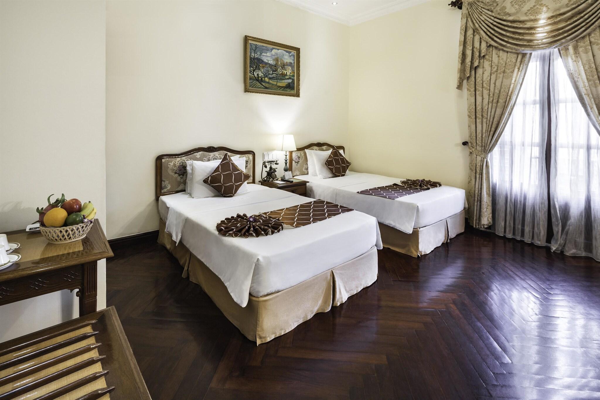 Double or Twin Grand