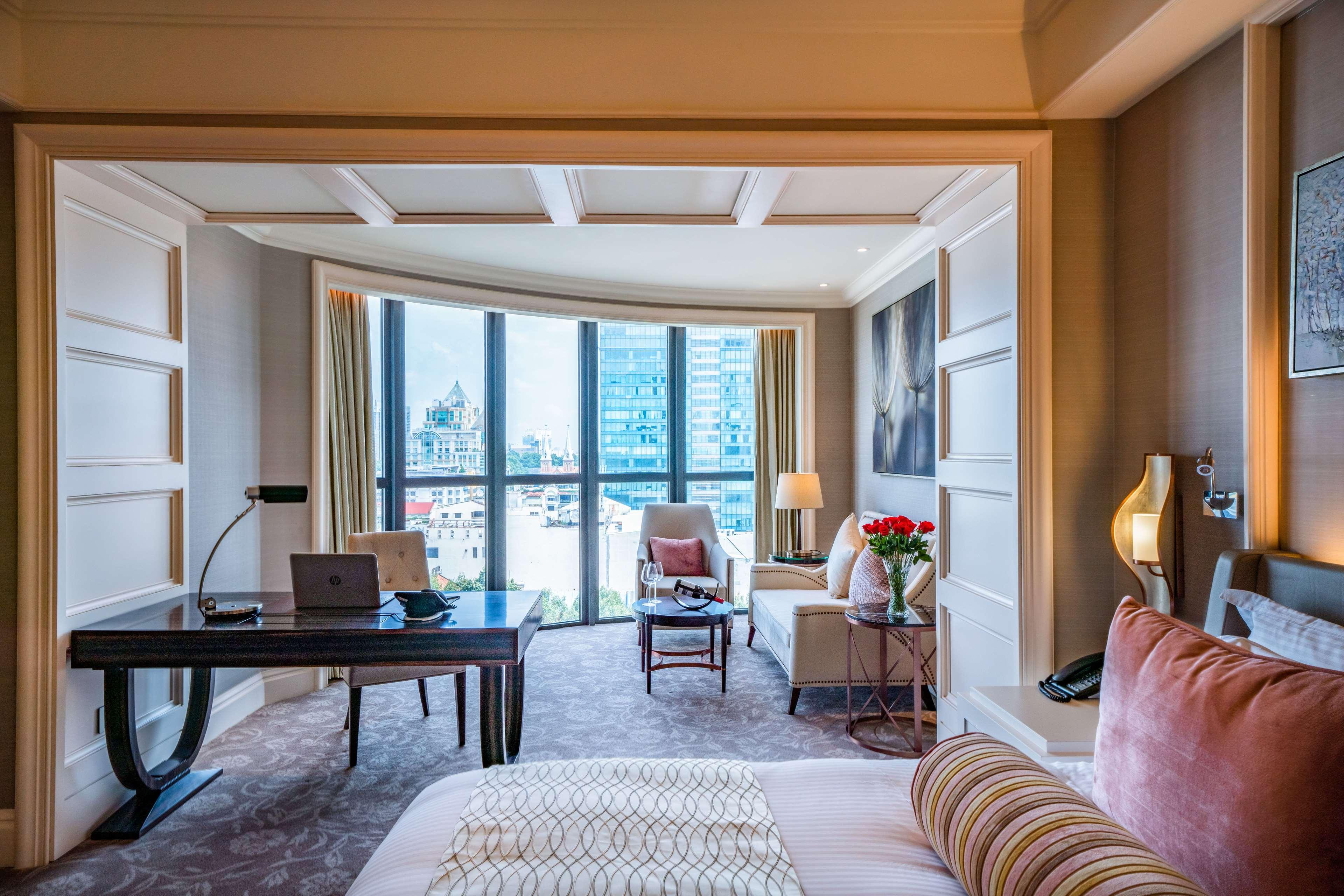 Studio King Size Bed