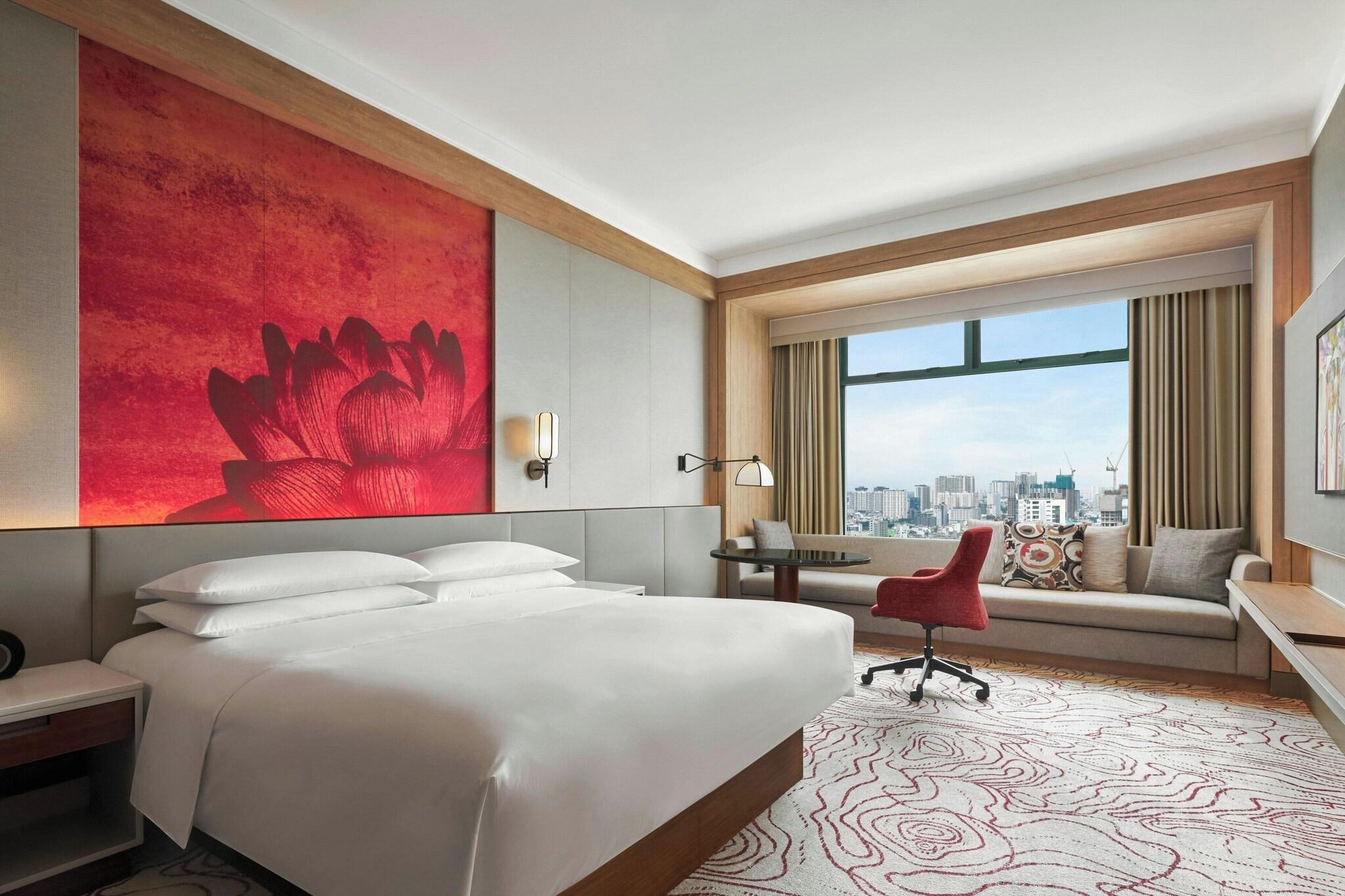 Studio King Size Bed