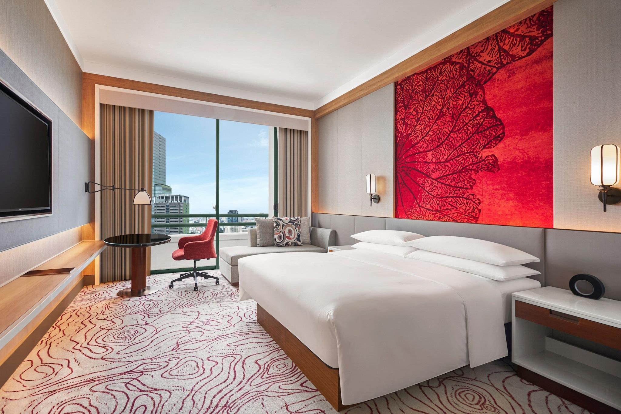 Double Guest Room King Bed