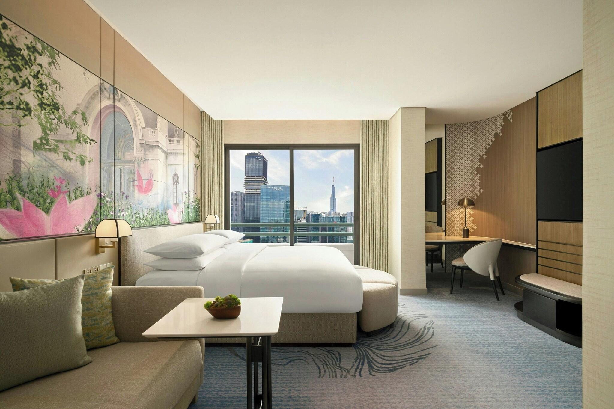 Studio King Size Bed