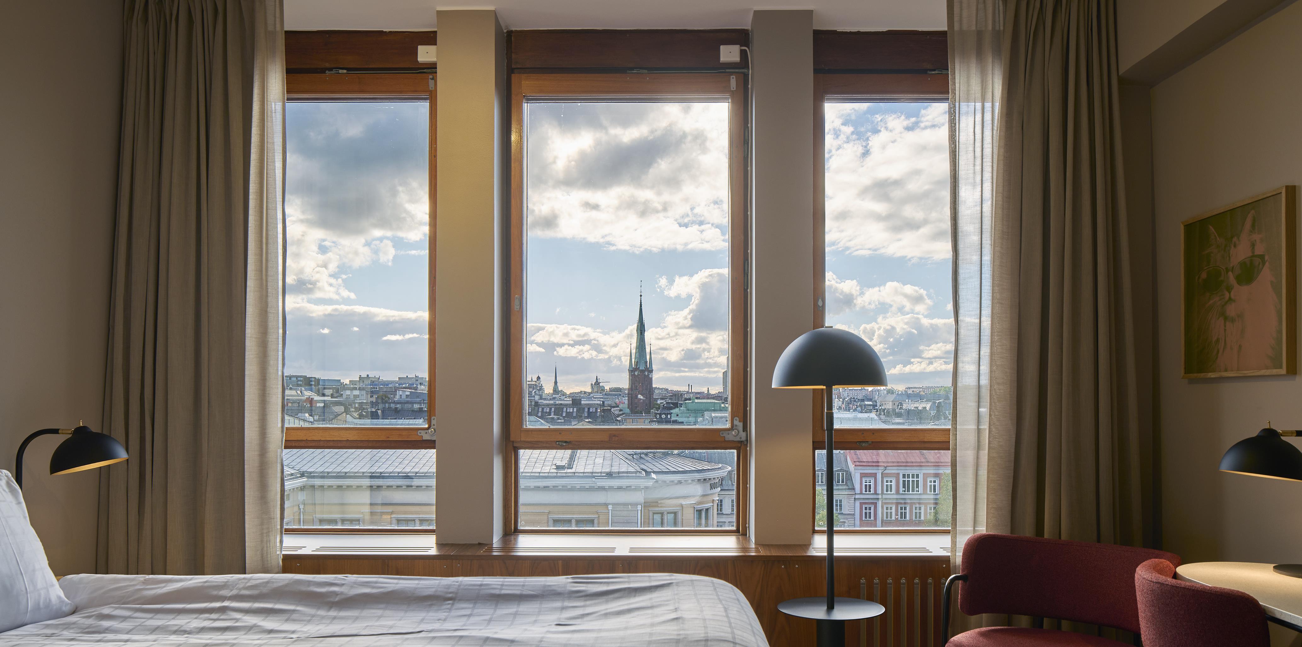 Double Single Superior King Bed